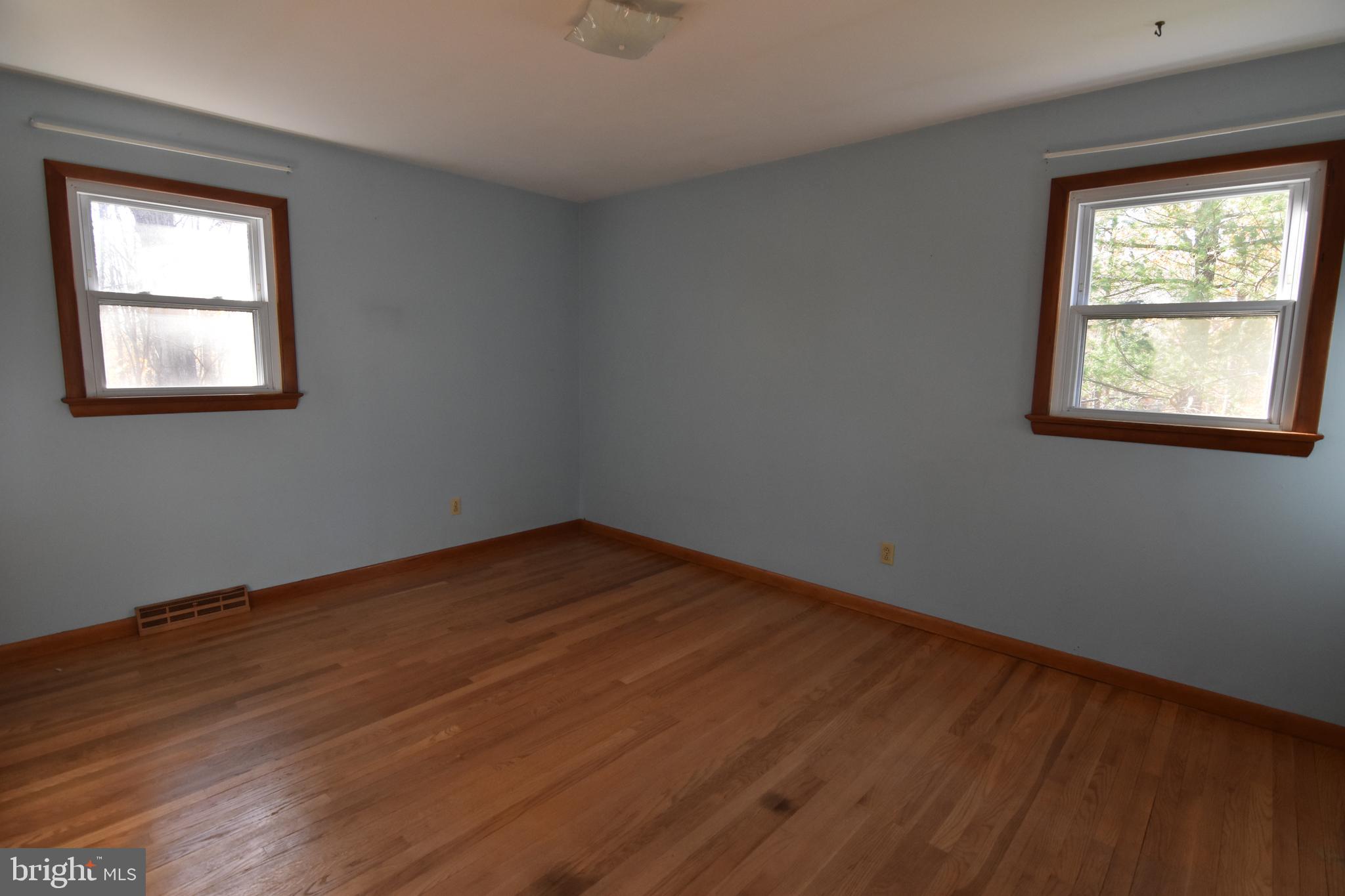 RUSTIC HILLS - Residential