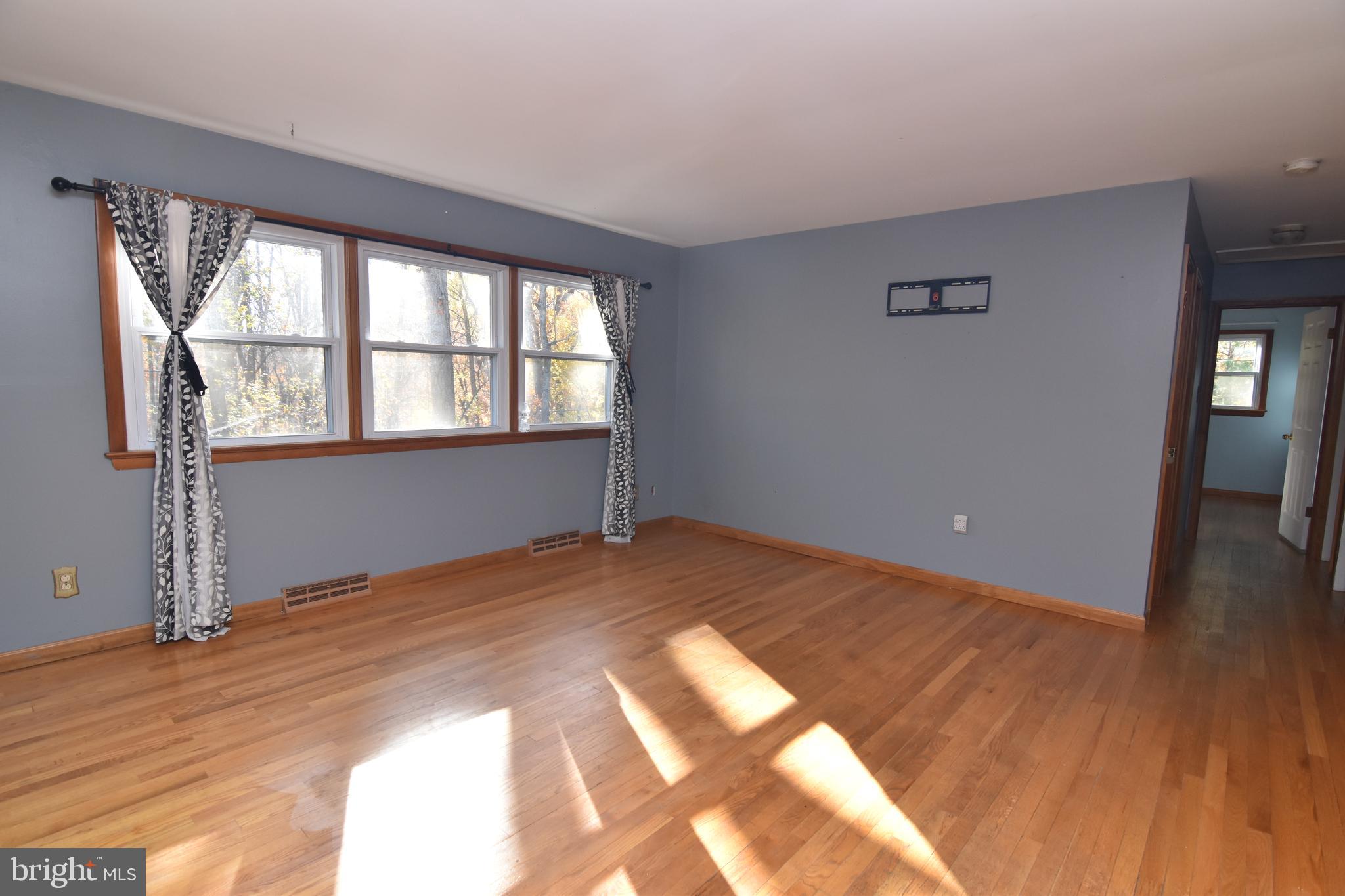 RUSTIC HILLS - Residential