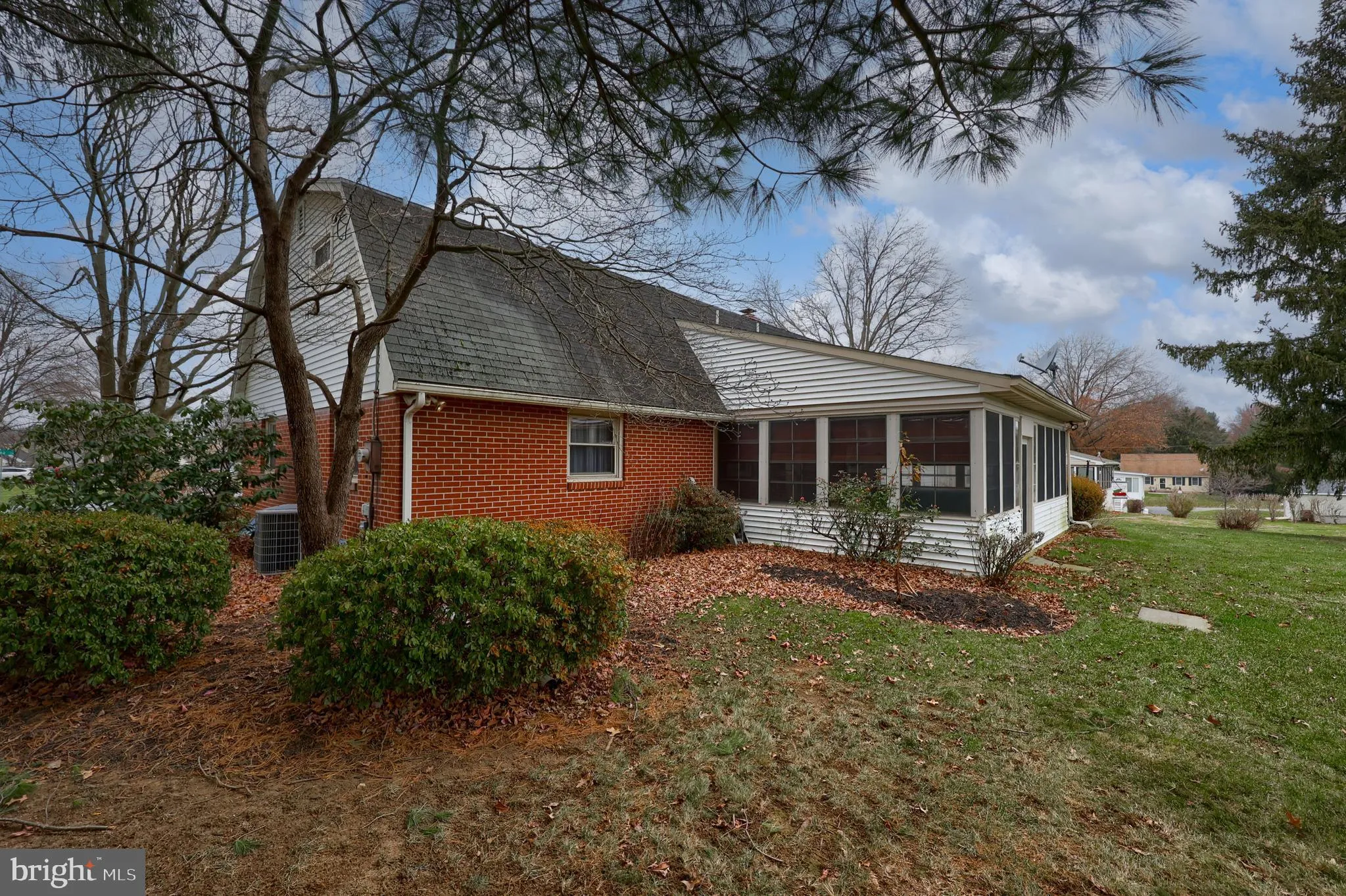 Washington Boro, Pennsylvania 17582, United States, 4 Bedrooms Bedrooms, ,2 BathroomsBathrooms,Residential,Active,254641