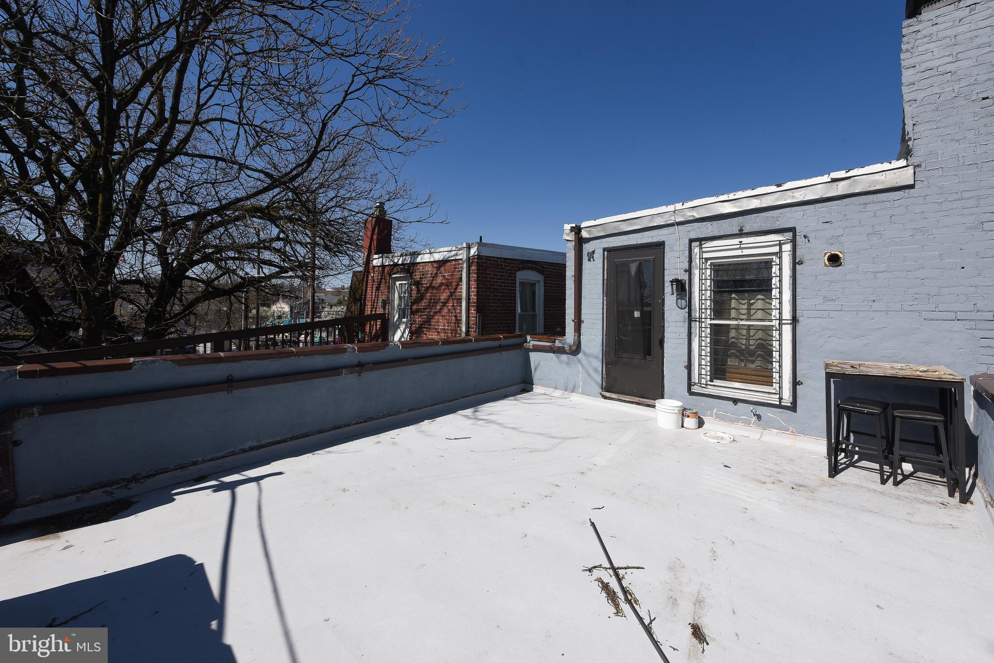 WILLOW GROVE - Commercial Sale