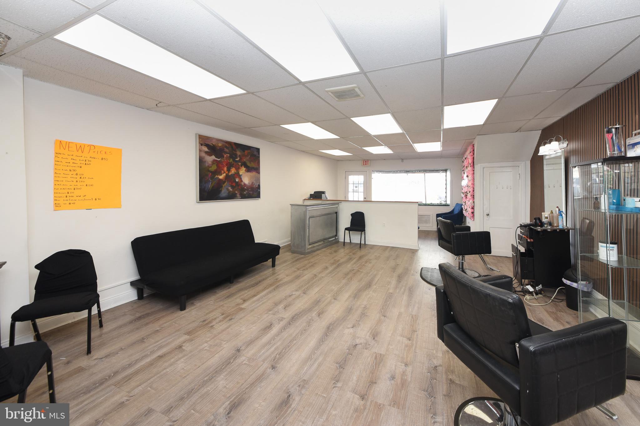 WILLOW GROVE - Commercial Sale