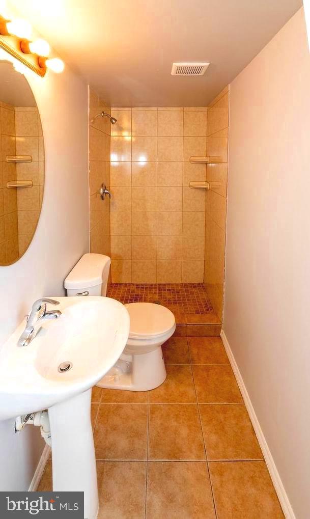 FELLS POINT HISTORIC DISTRICT - Residential Lease