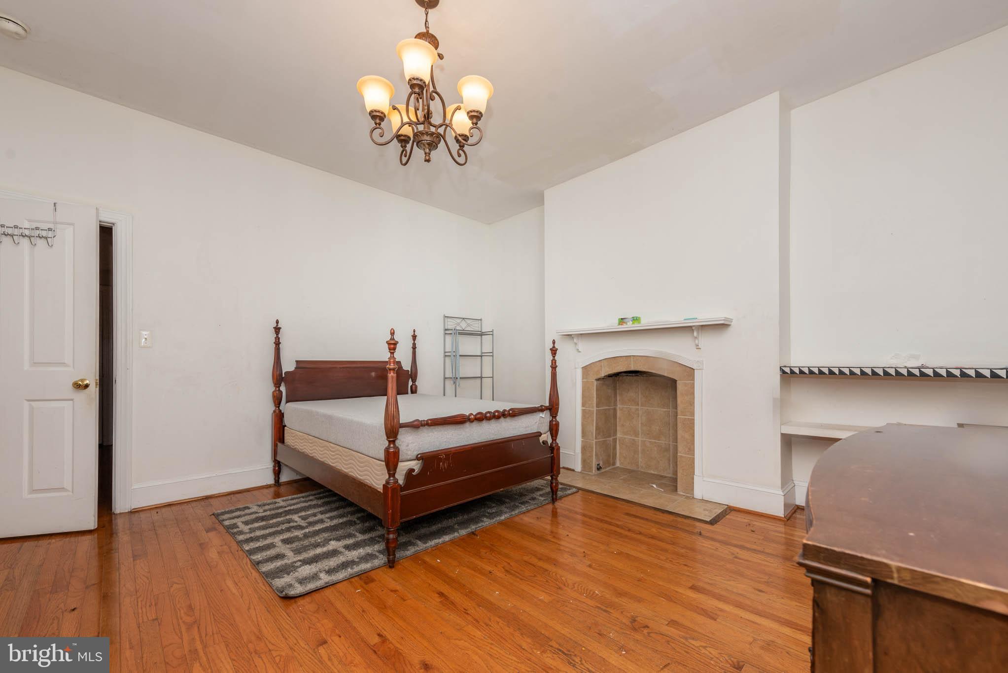 STATION NORTH ARTS DISTRICT - Residential Lease