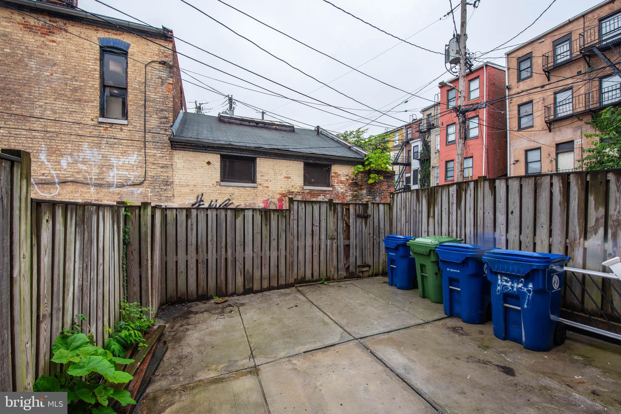 STATION NORTH ARTS DISTRICT - Residential Lease