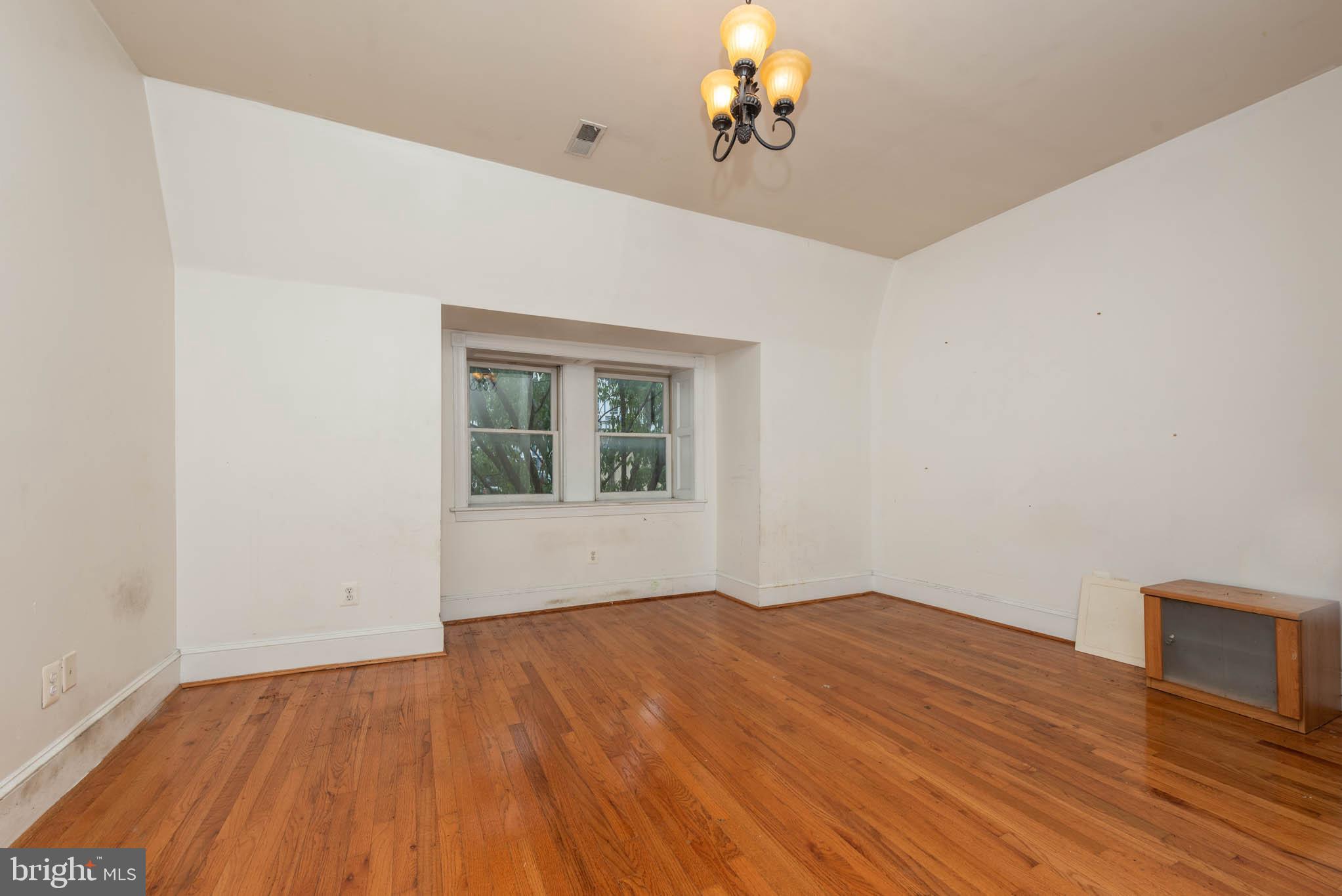 STATION NORTH ARTS DISTRICT - Residential Lease