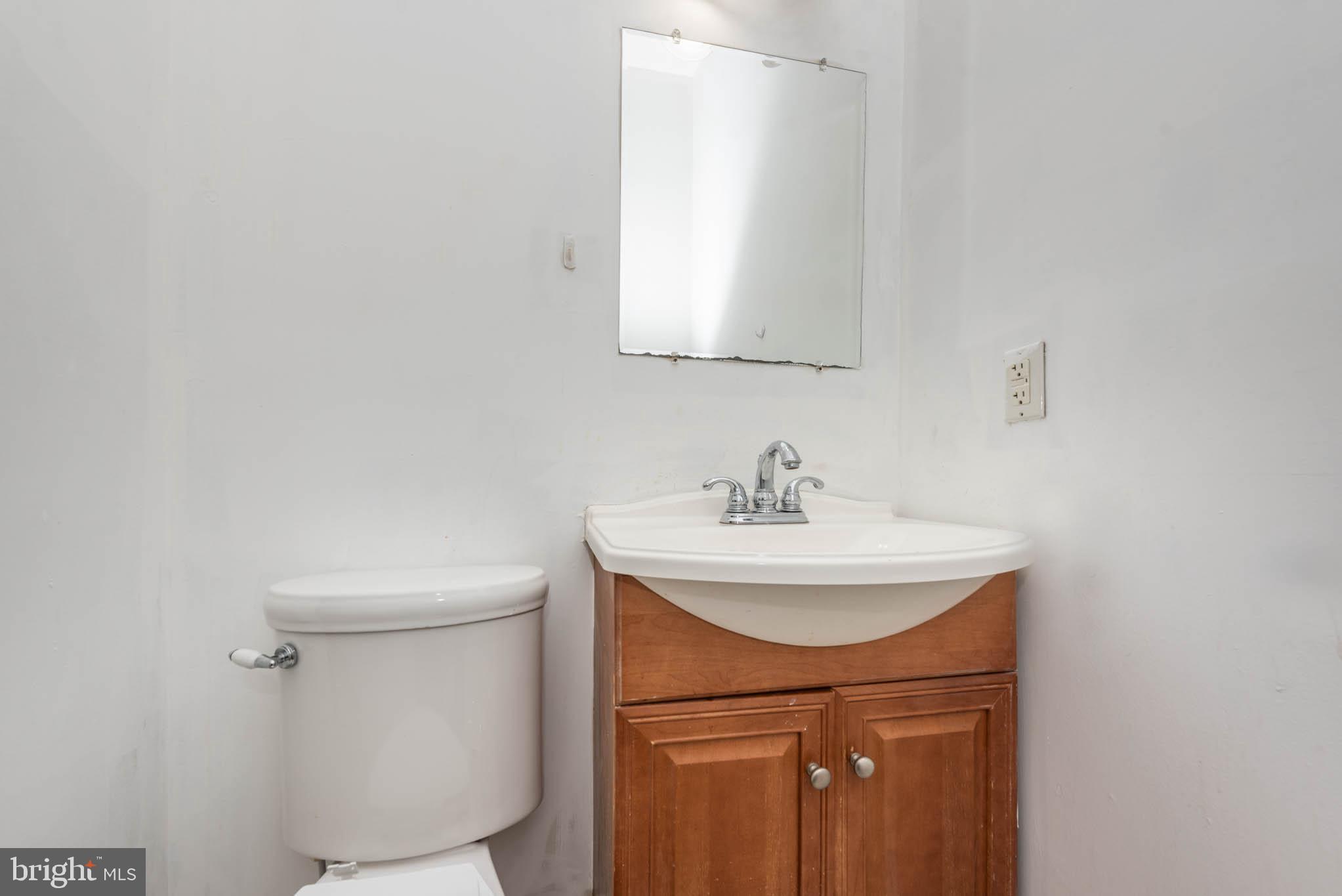 STATION NORTH ARTS DISTRICT - Residential Lease