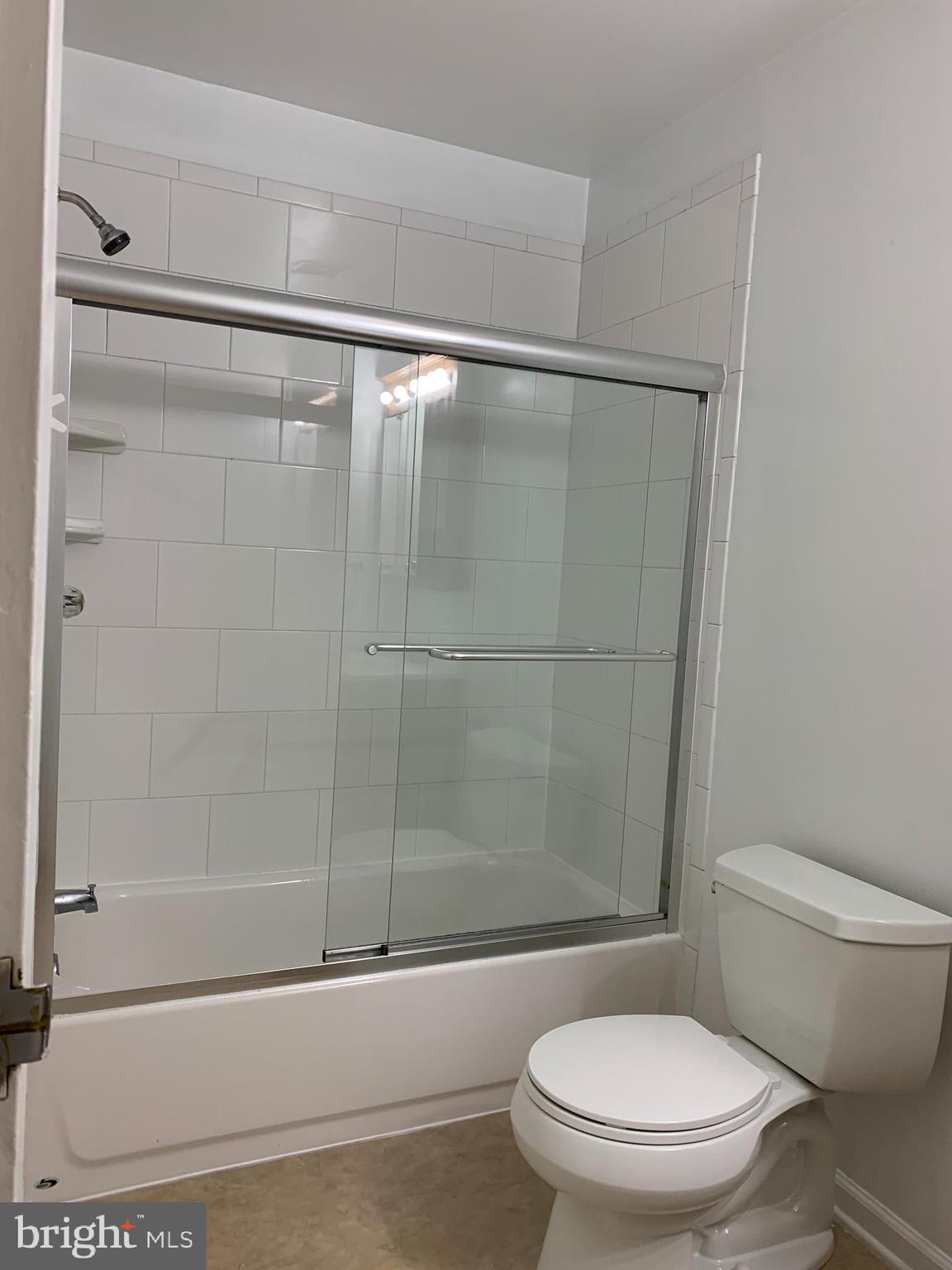 TERRACE TOWNE HOMES OF WOODLAWN - Residential Lease