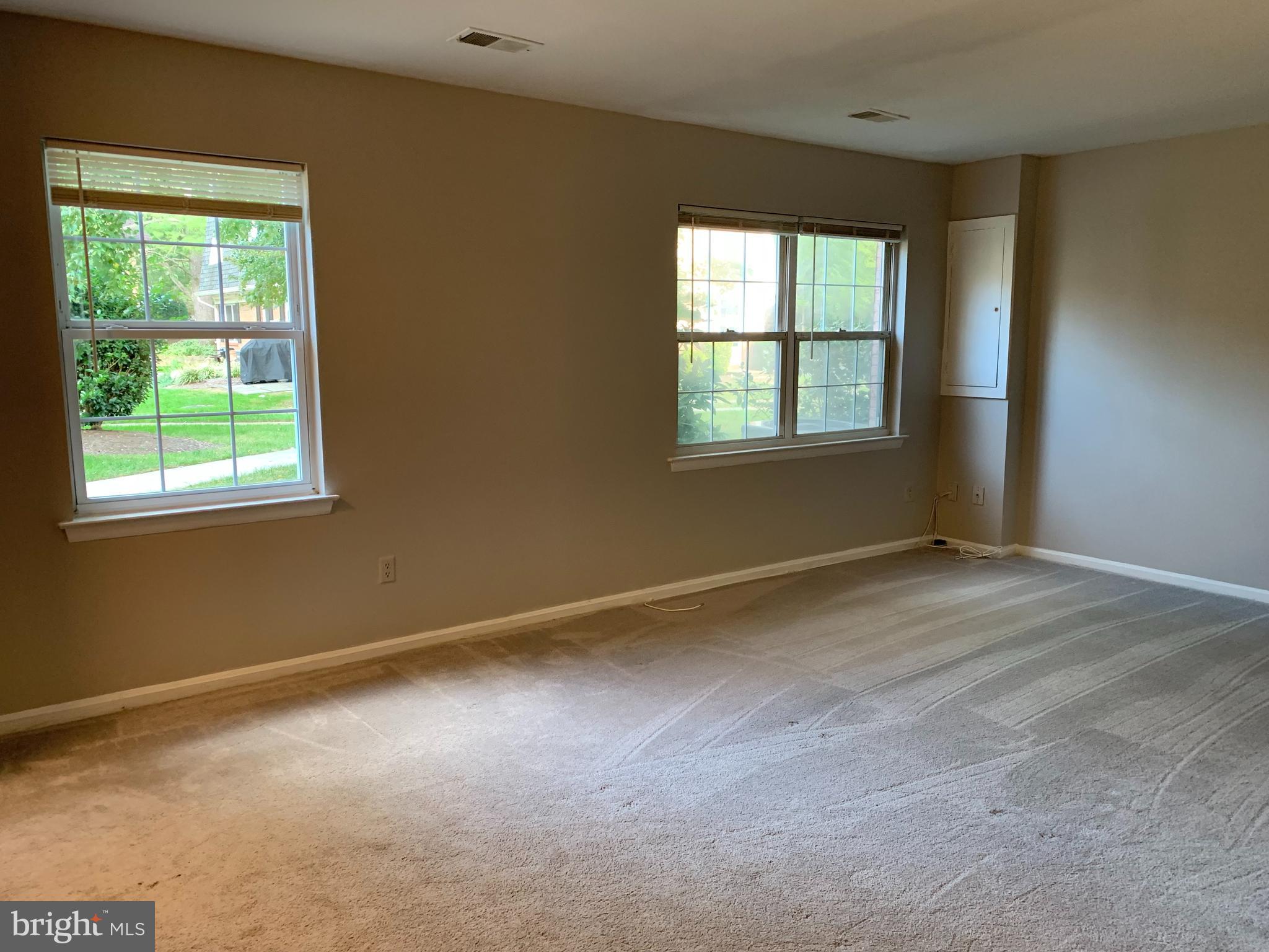 TERRACE TOWNE HOMES OF WOODLAWN - Residential Lease