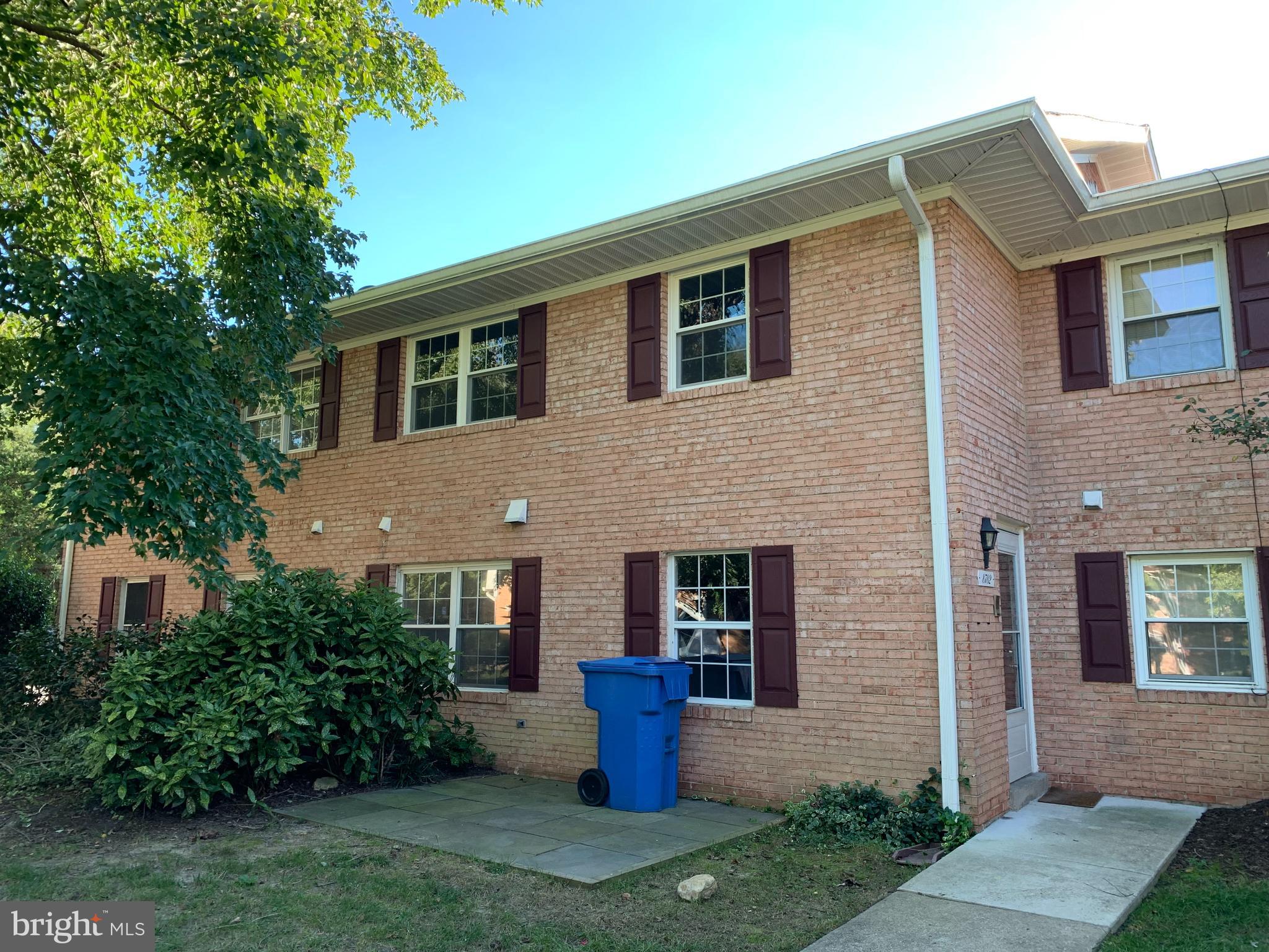 TERRACE TOWNE HOMES OF WOODLAWN - Residential Lease