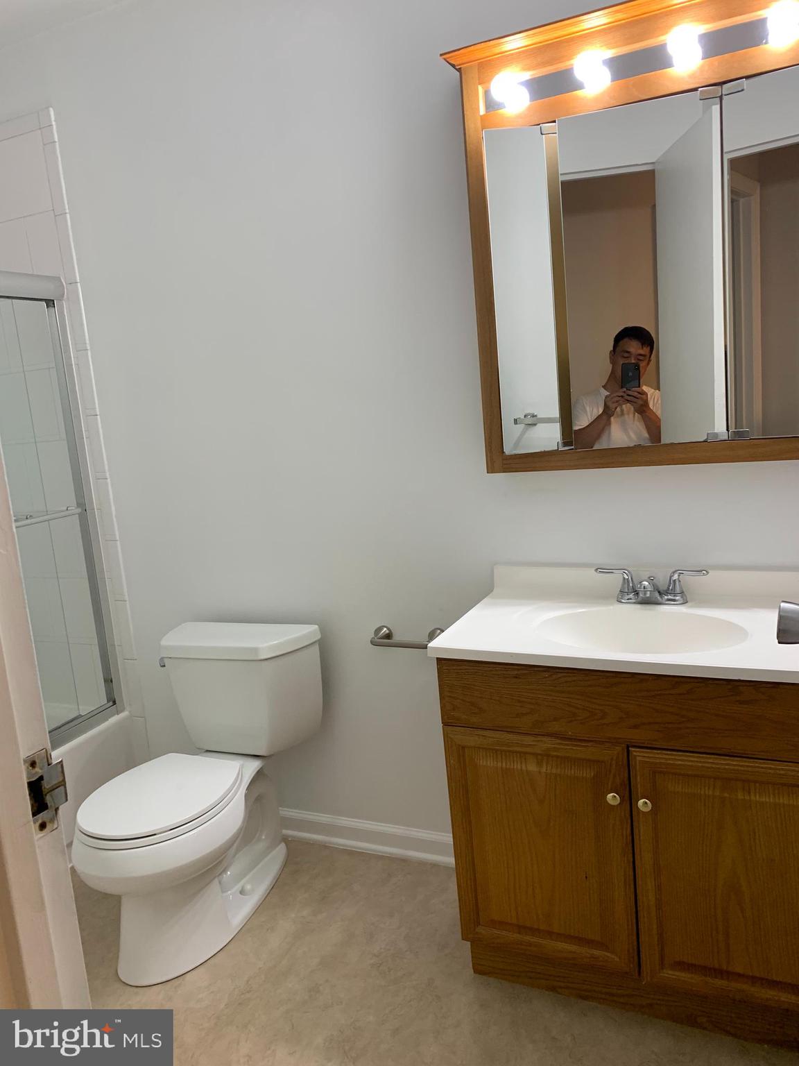 TERRACE TOWNE HOMES OF WOODLAWN - Residential Lease