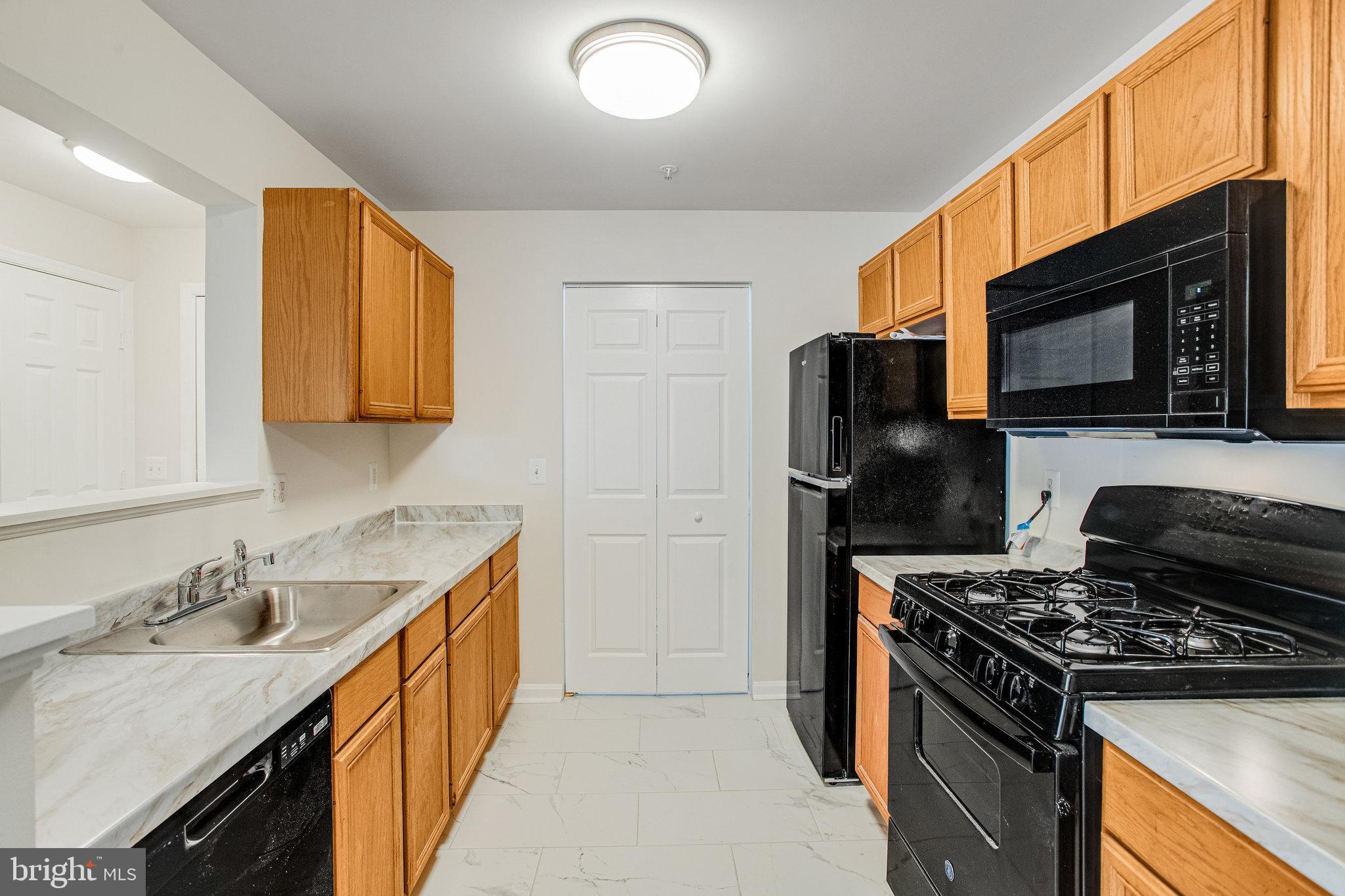 14196 CUDDY LOOP 202