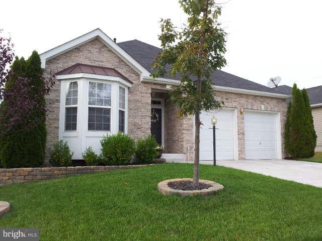 FOUR SEASONS - Residential