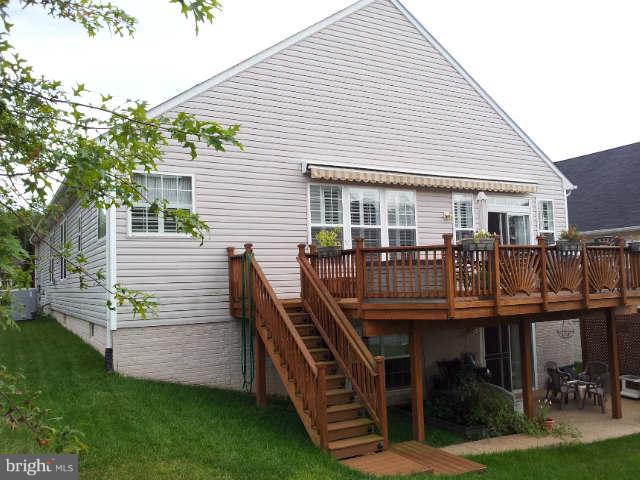 FOUR SEASONS - Residential