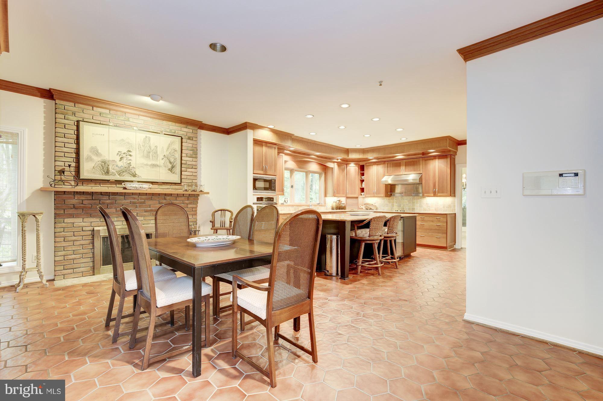 POTOMAC OVERLOOK - Residential Lease