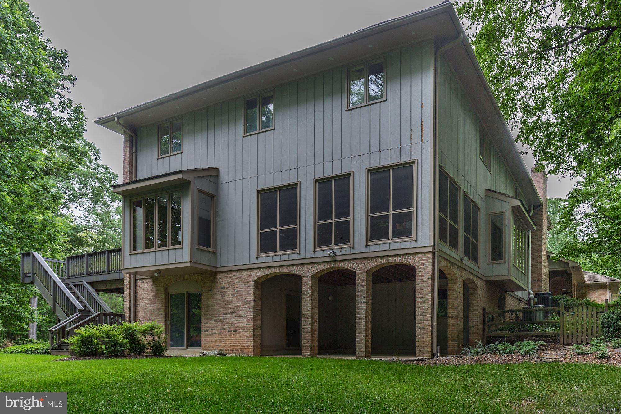 POTOMAC OVERLOOK - Residential Lease