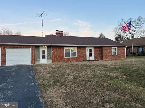 10917 Kemper Drive, Williamsport, MD MLS: MDWA2027694