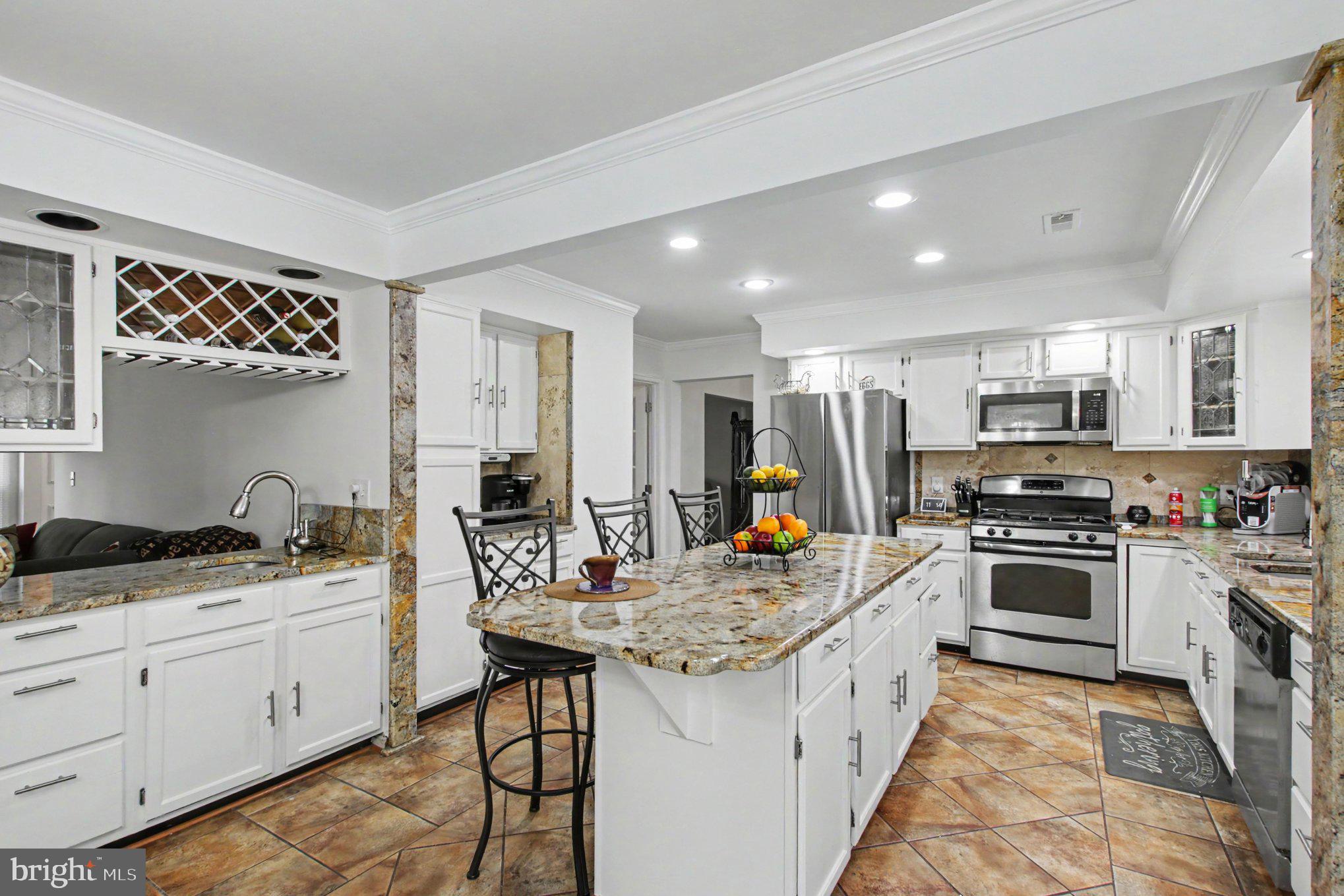 3 BANKSTON COURT