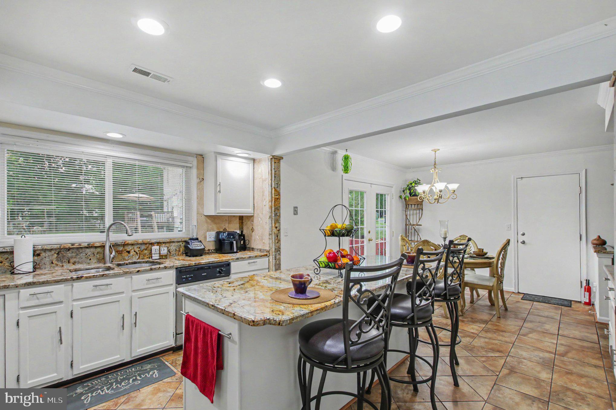 3 BANKSTON COURT