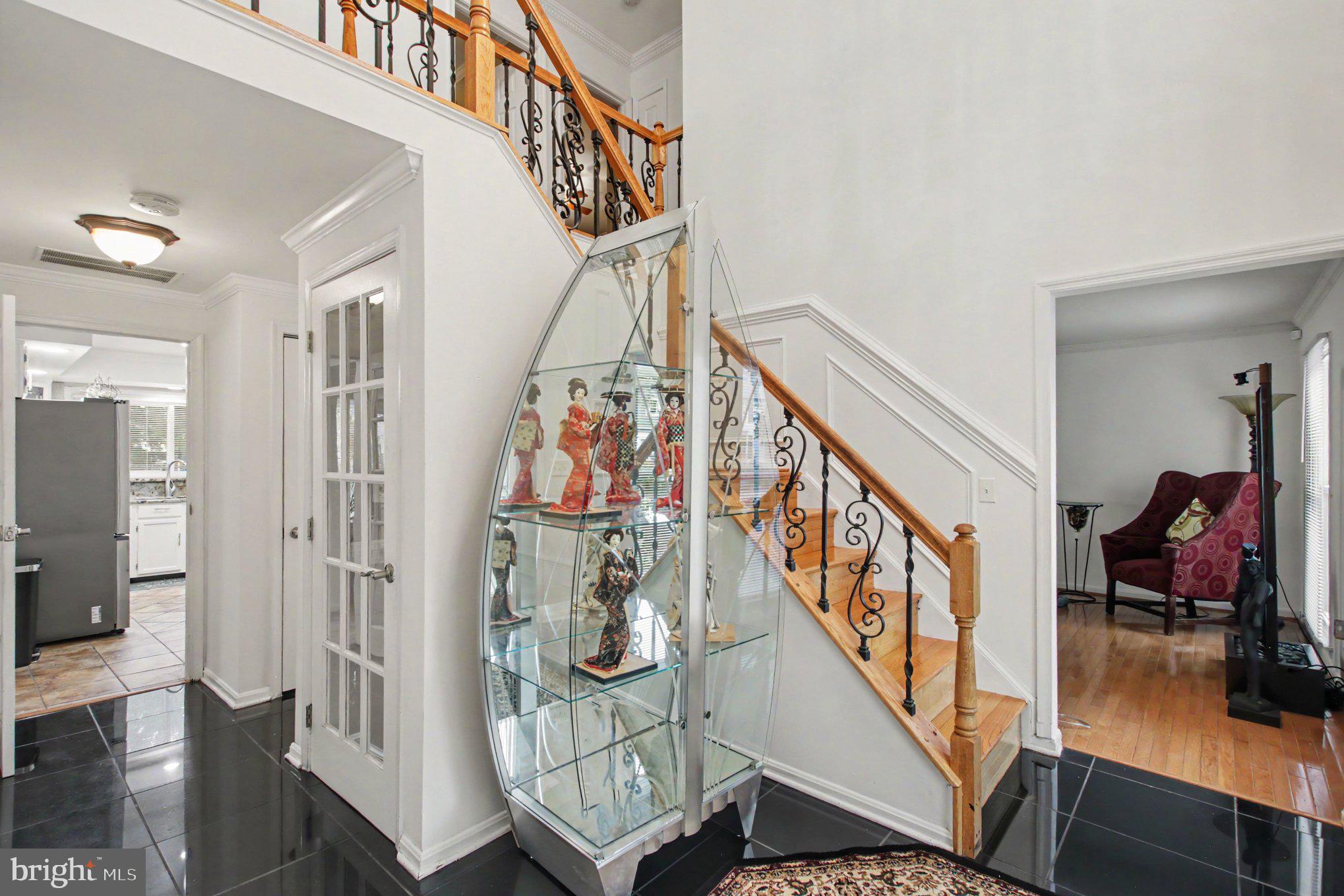 3 BANKSTON COURT