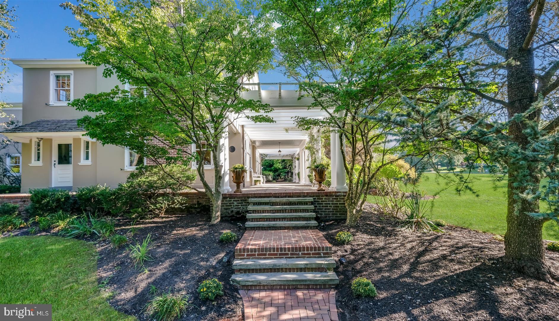 CLOVER CREST - Residential