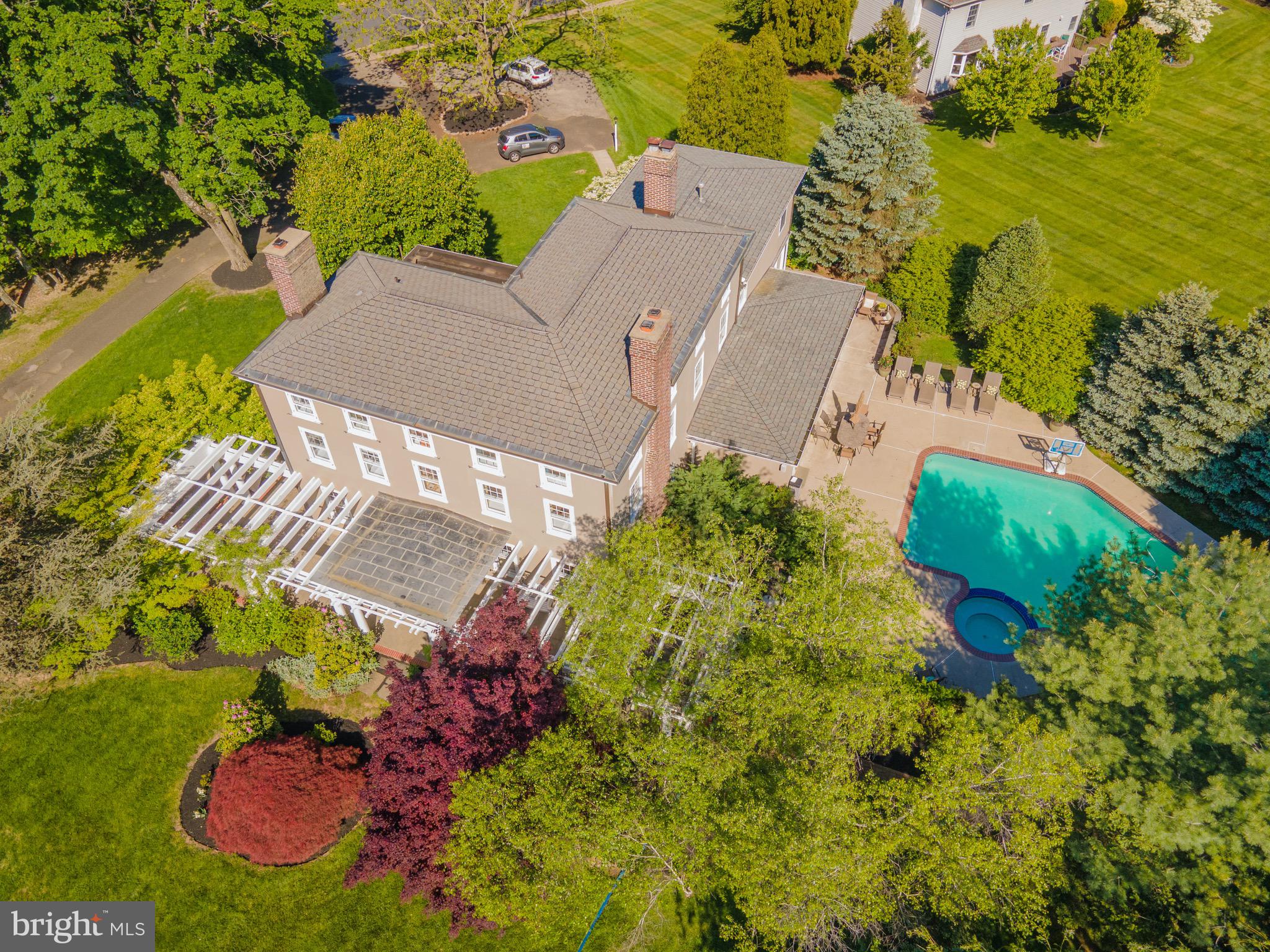 CLOVER CREST - Residential