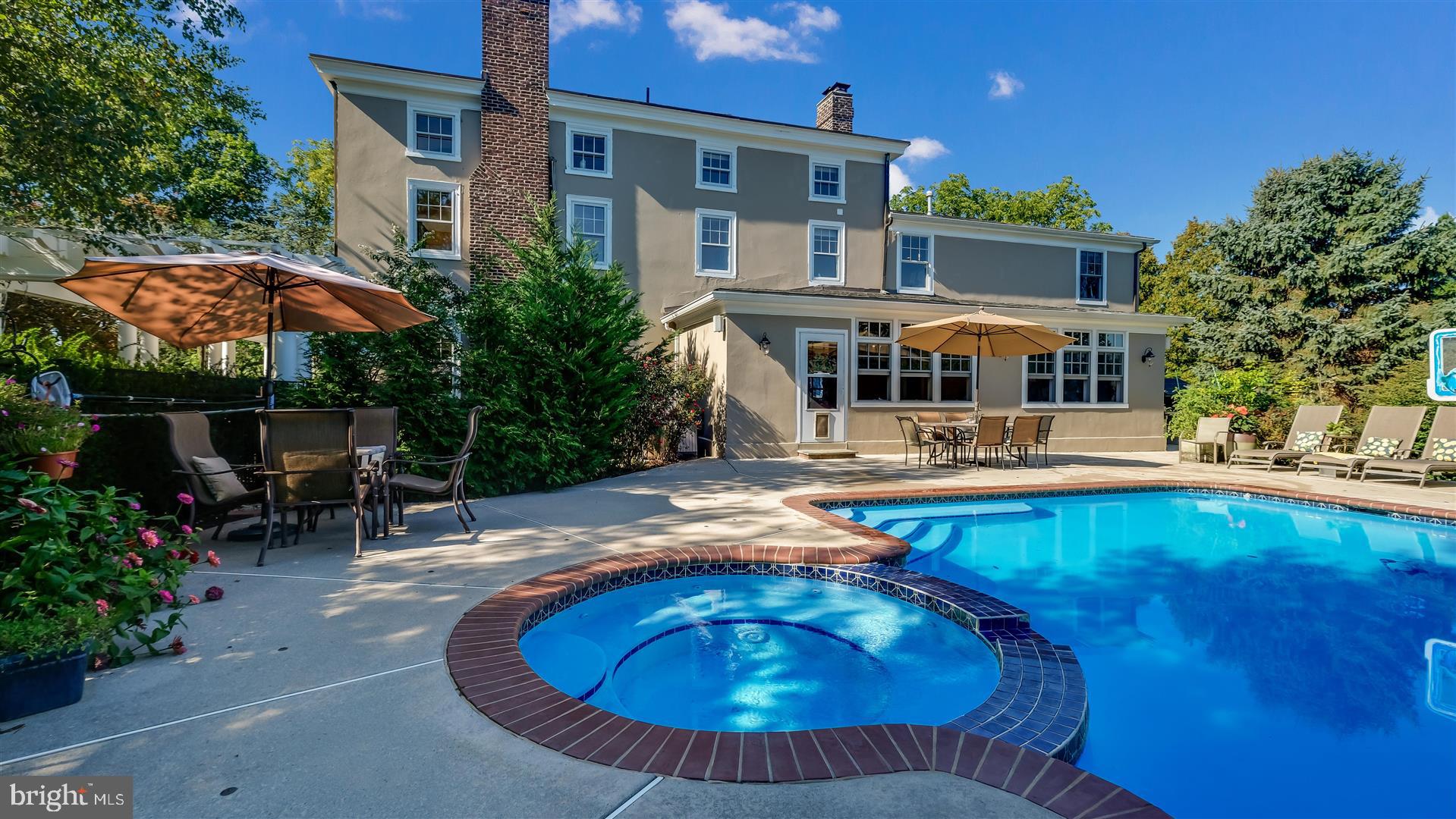 CLOVER CREST - Residential