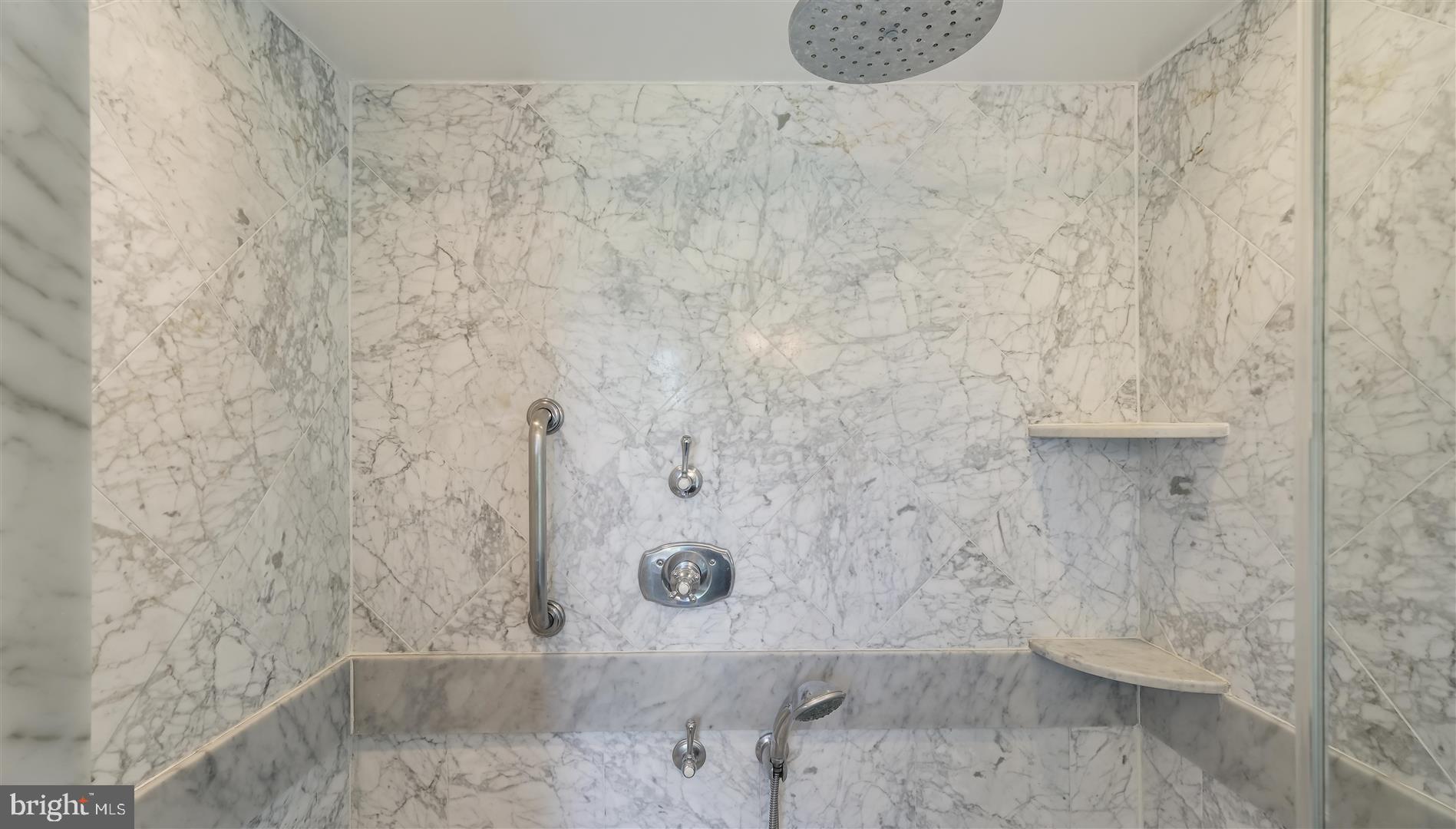 CLOVER CREST - Residential