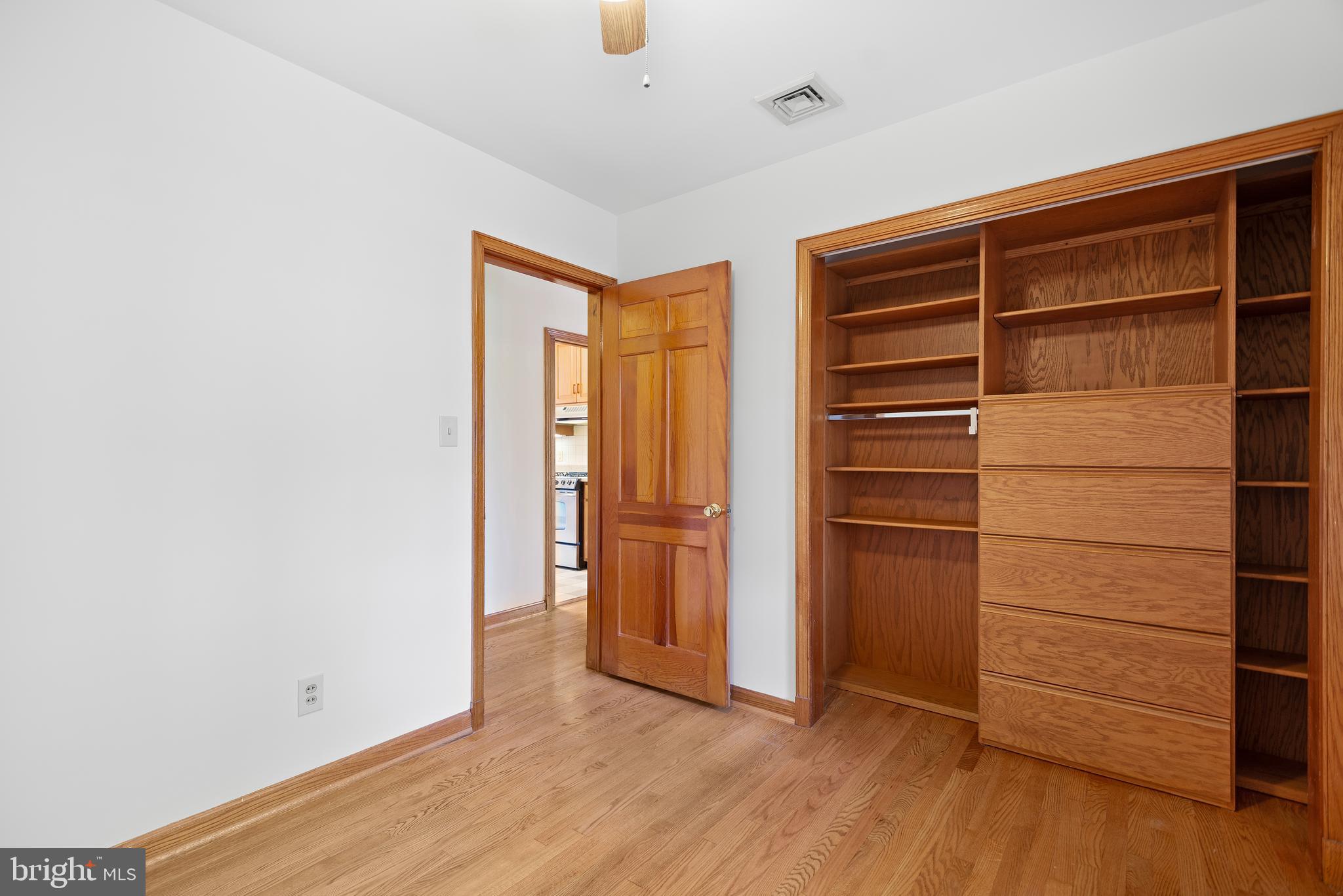 HILLANDALE HEIGHTS - Residential