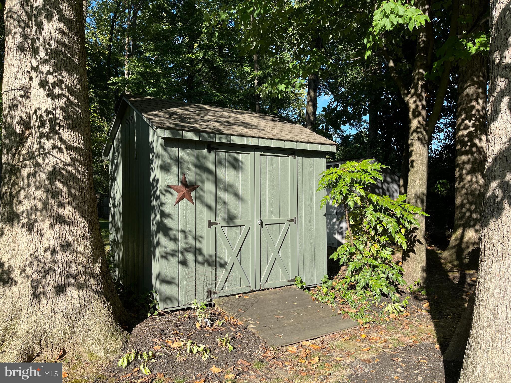 HILLANDALE HEIGHTS - Residential