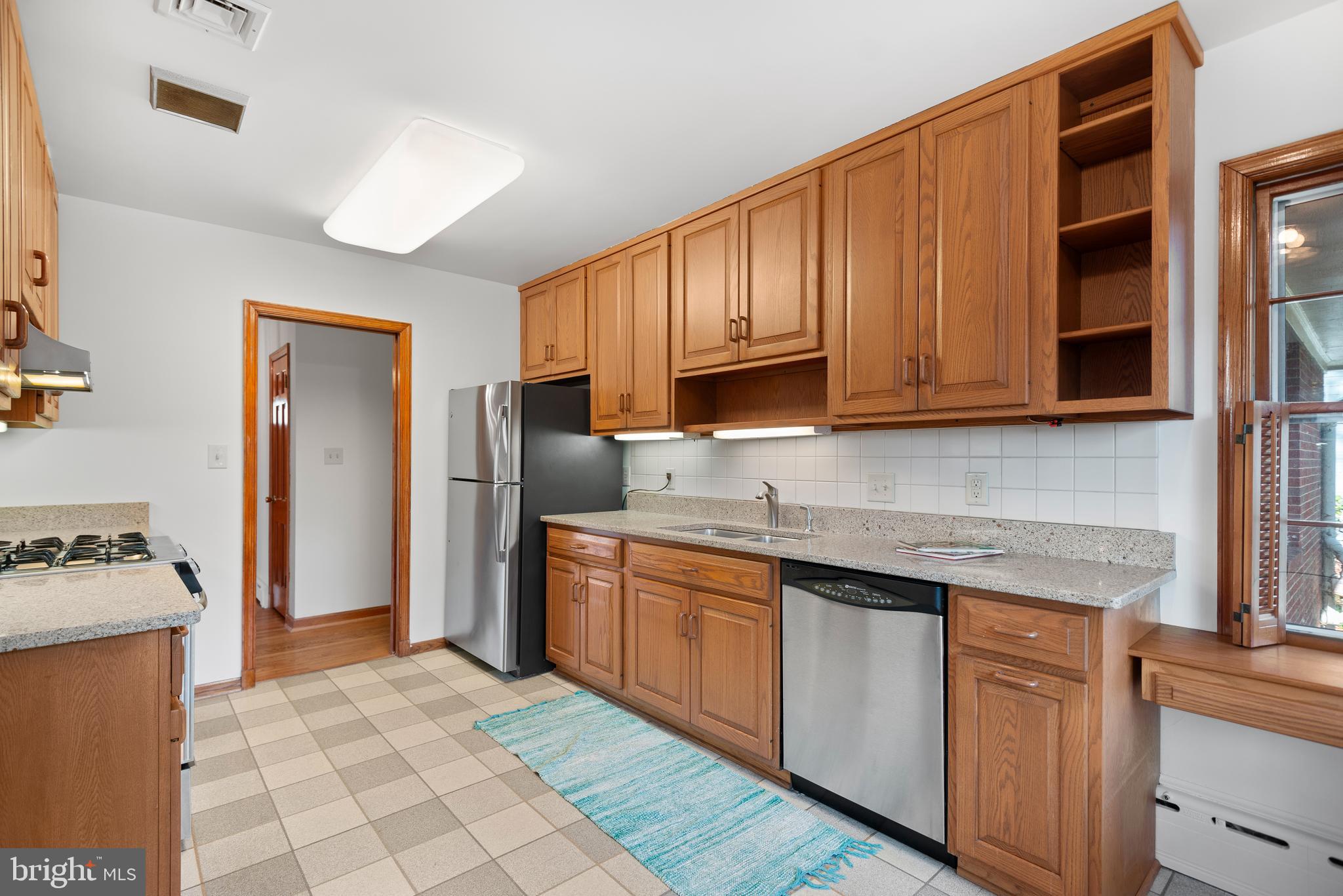 HILLANDALE HEIGHTS - Residential