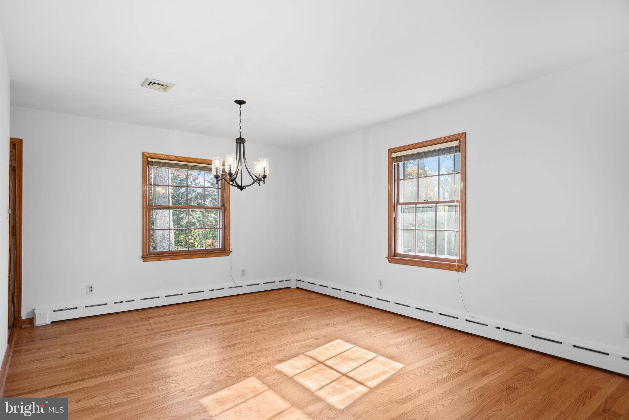 HILLANDALE HEIGHTS - Residential