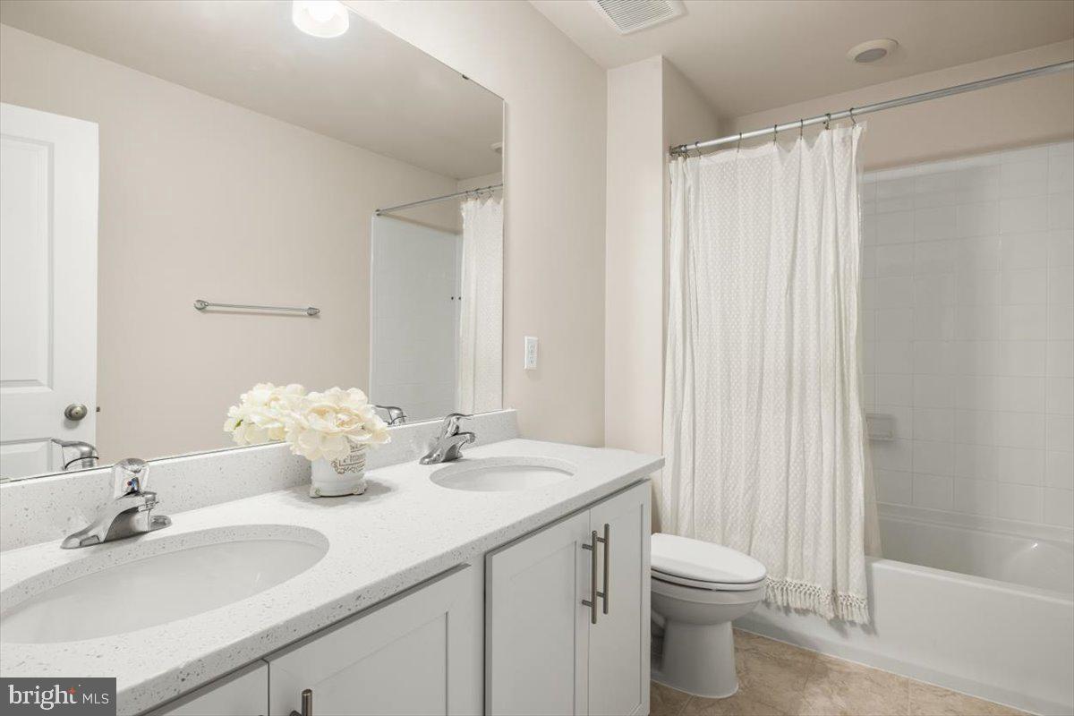 HERMITAGE - Residential