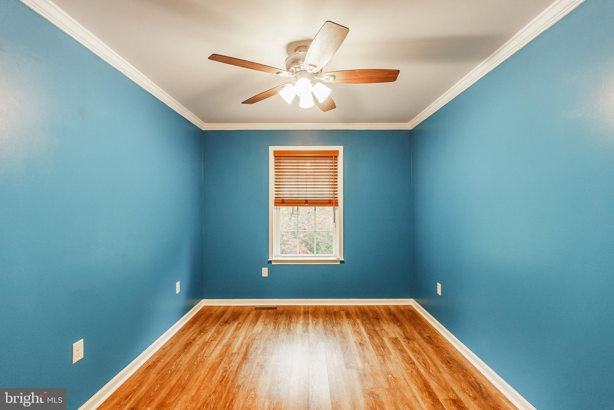 VERNON COURT - Residential Lease