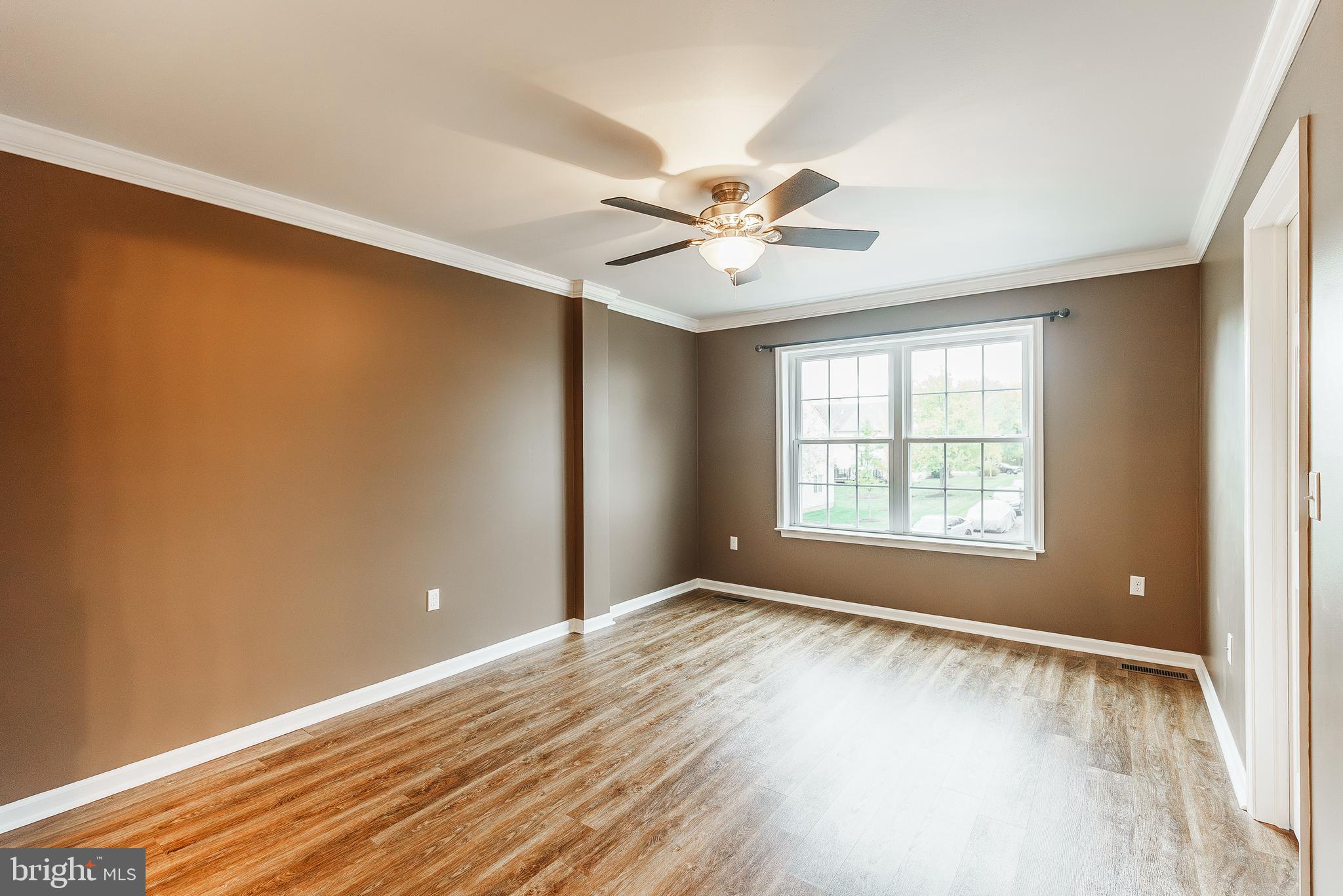 VERNON COURT - Residential Lease