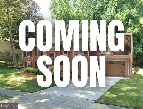 Homes For Sale - 8411 Thornberry Drive<br/> UPPER MARLBORO, MD 20772