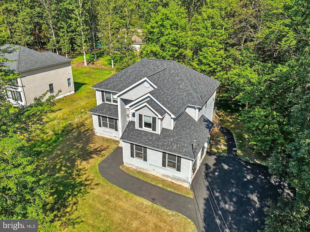 Photo of 190 Sandlewood Drive, EAST STROUDSBURG, PA 18301 (MLS # PAMR2005450)