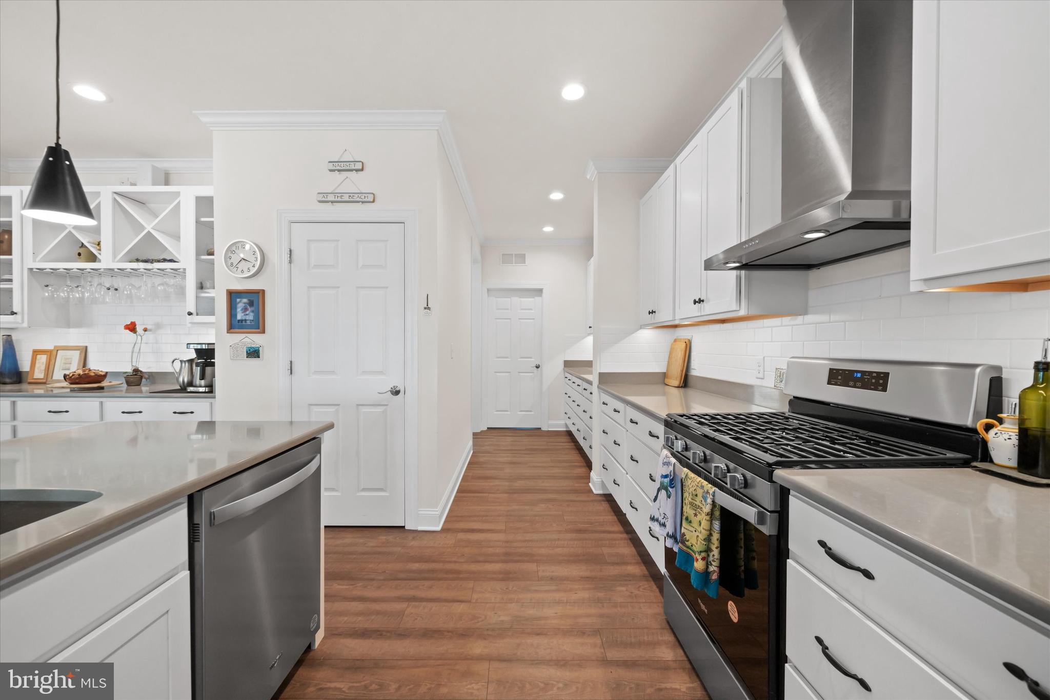 NOBLES POND - Residential