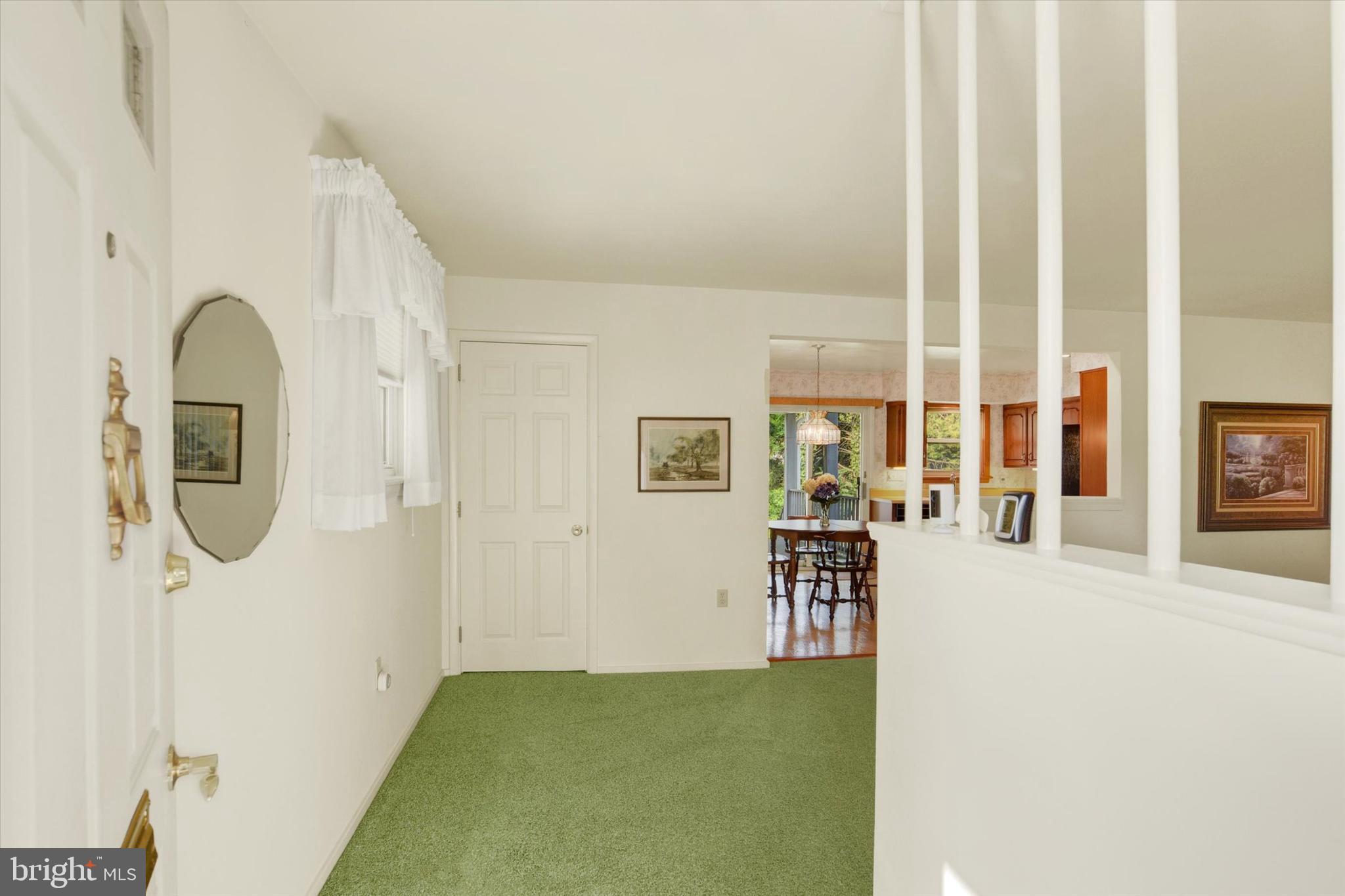 77 KENSINGTON DRIVE