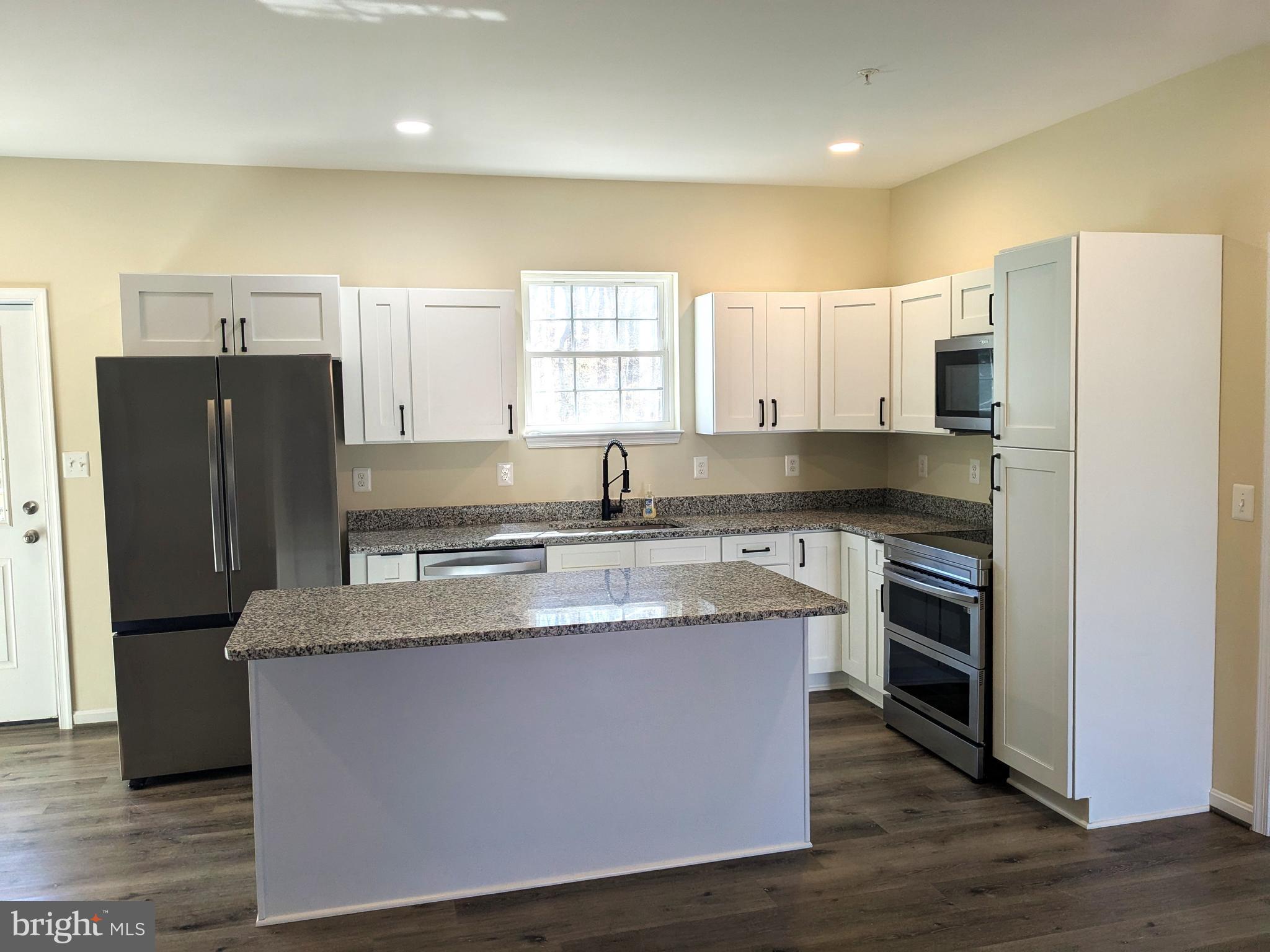 GOLDEN BEACH - Residential Lease