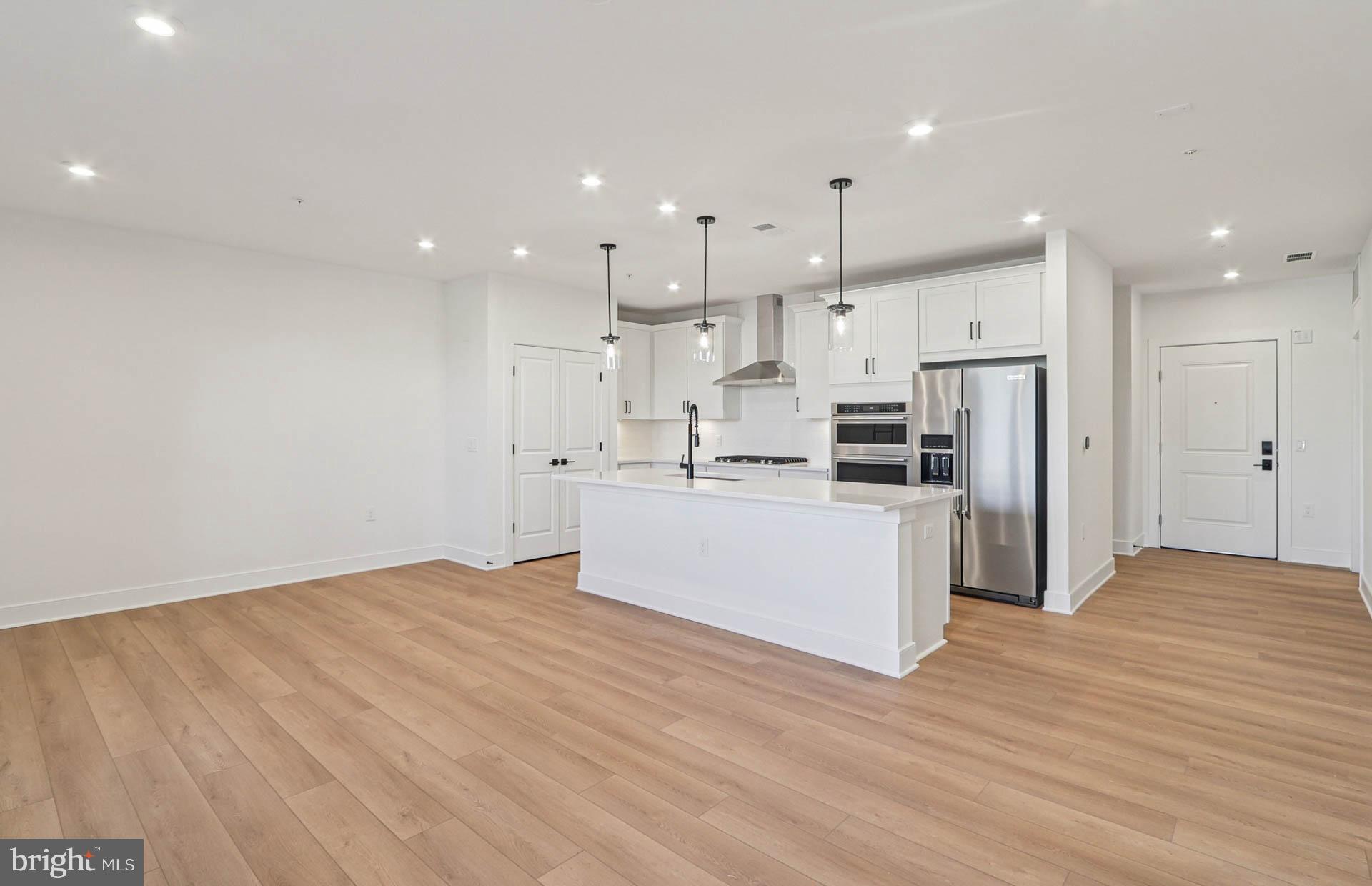 THE FLATS AT NORTHSIDE - Residential