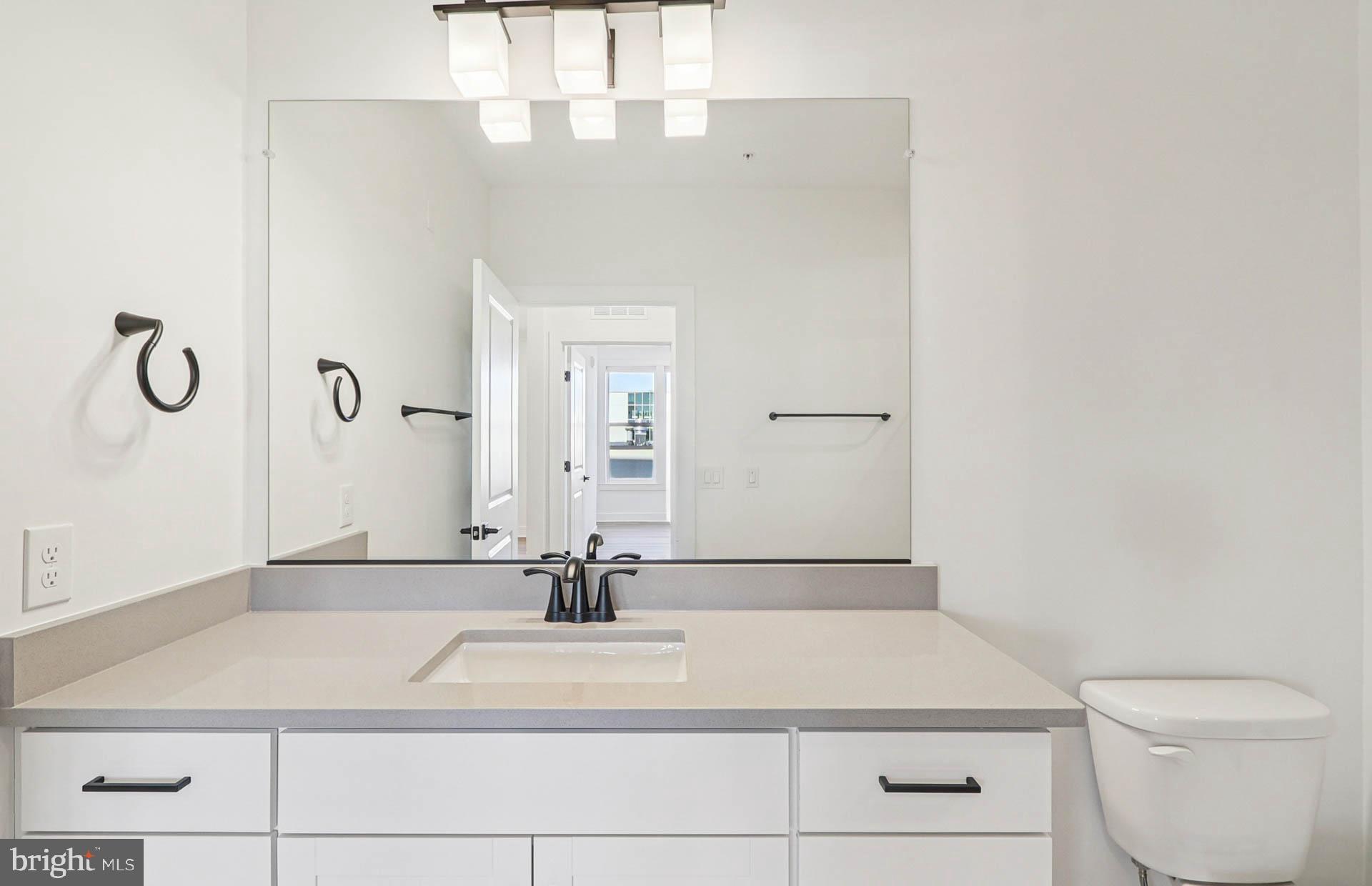 THE FLATS AT NORTHSIDE - Residential