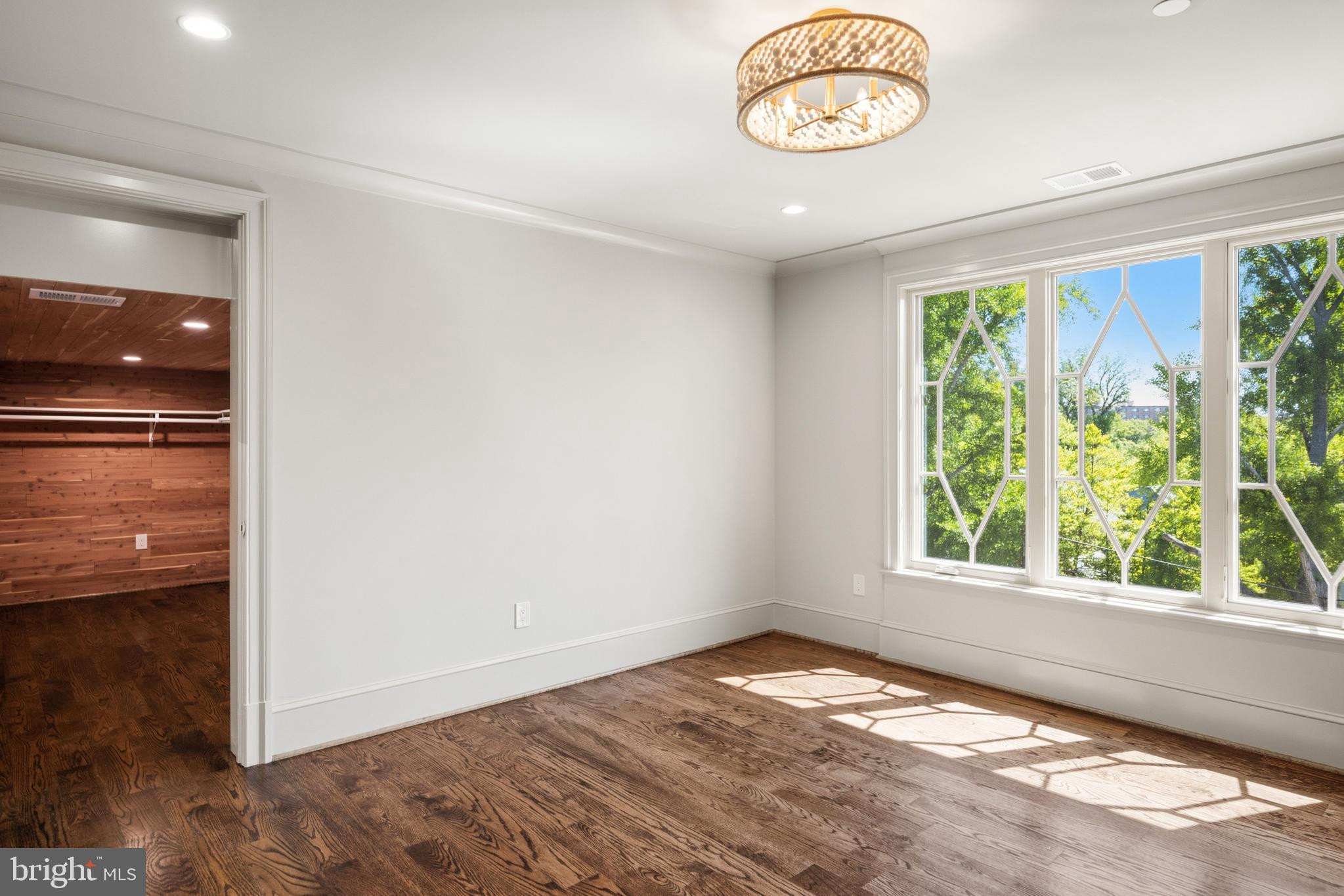 WESLEY HEIGHTS - Residential