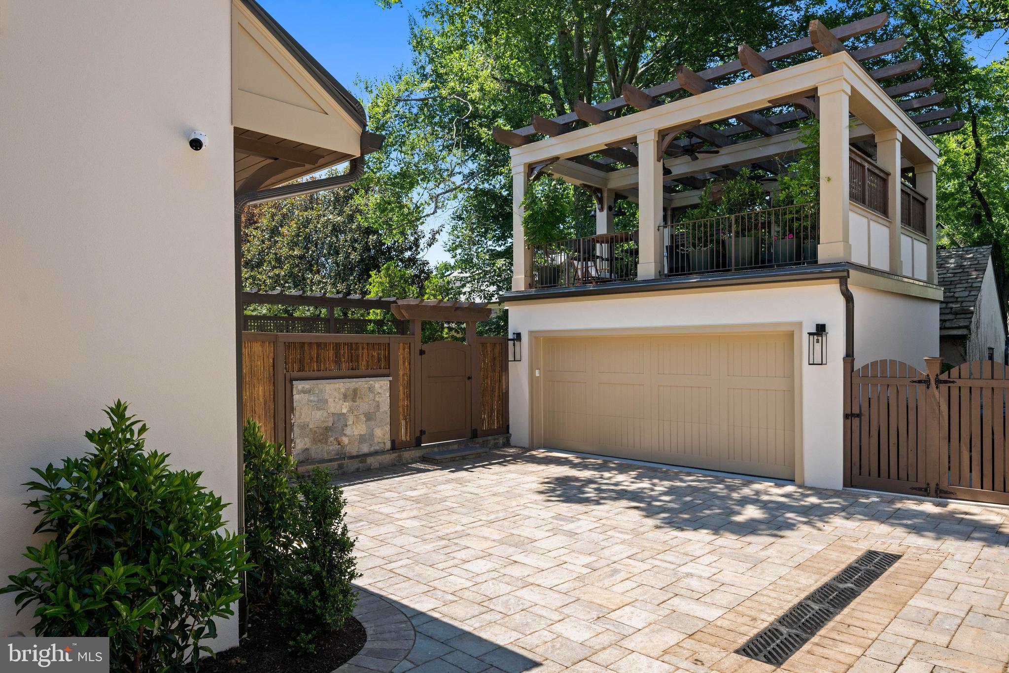 WESLEY HEIGHTS - Residential