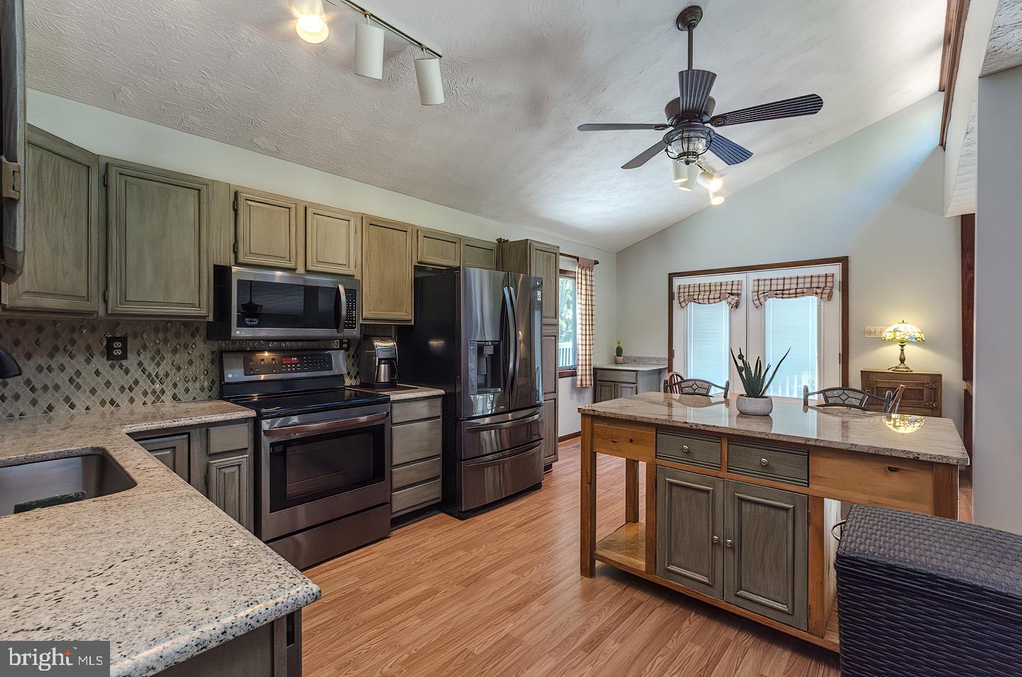 SLEEPY CREEK FARMS - Residential