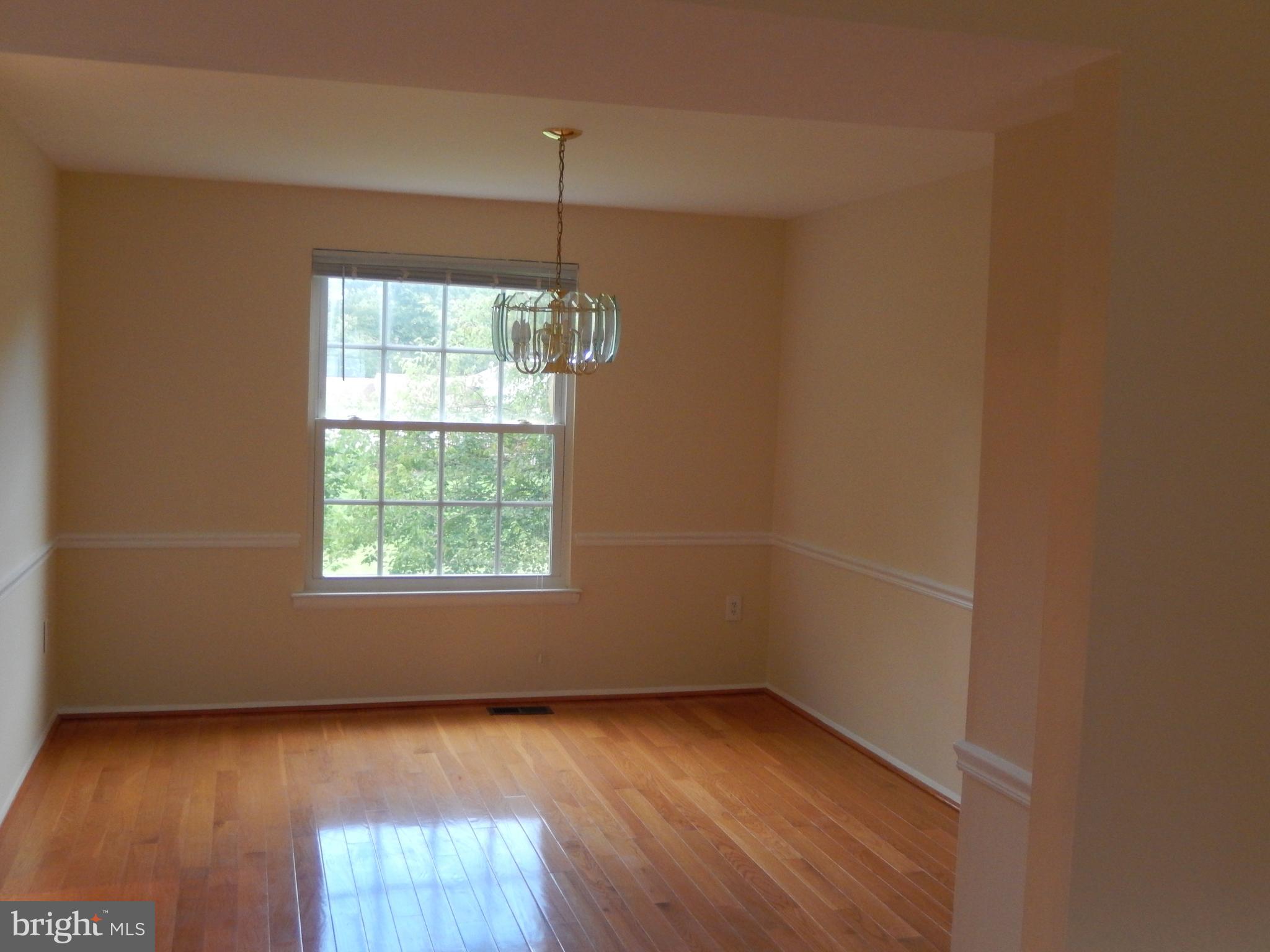 DERWOOD STATION - Residential Lease