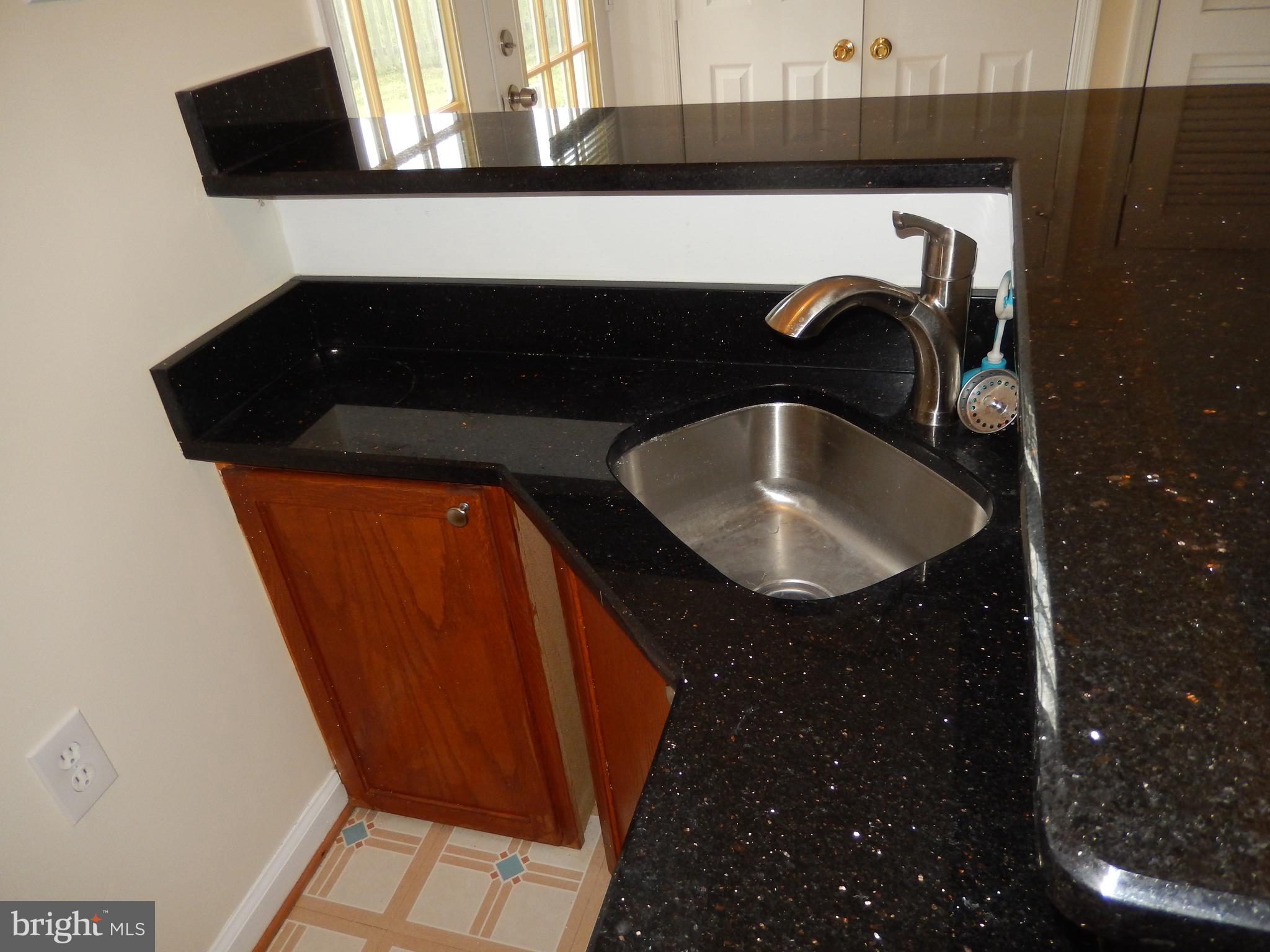 DERWOOD STATION - Residential Lease