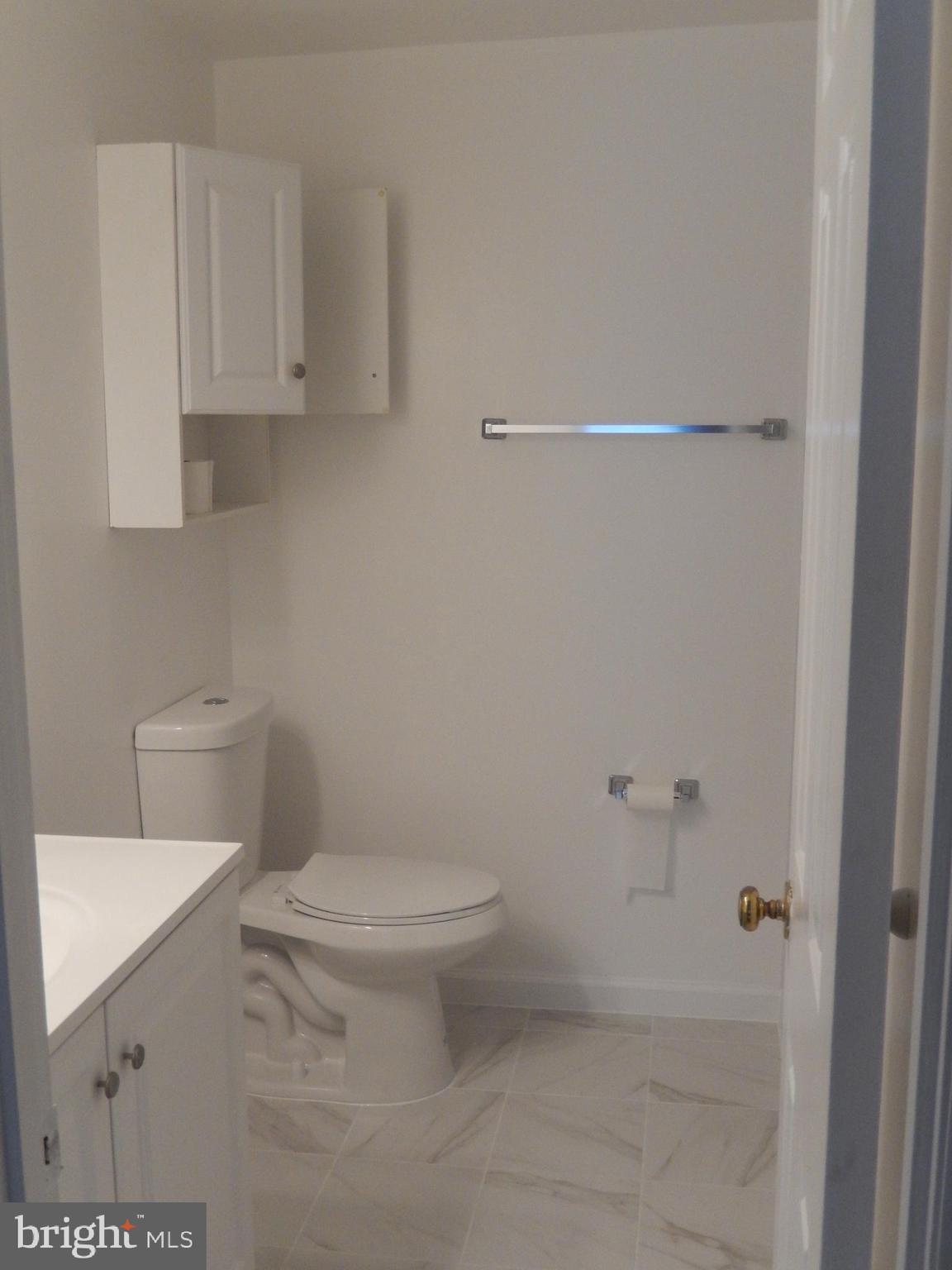 DERWOOD STATION - Residential Lease