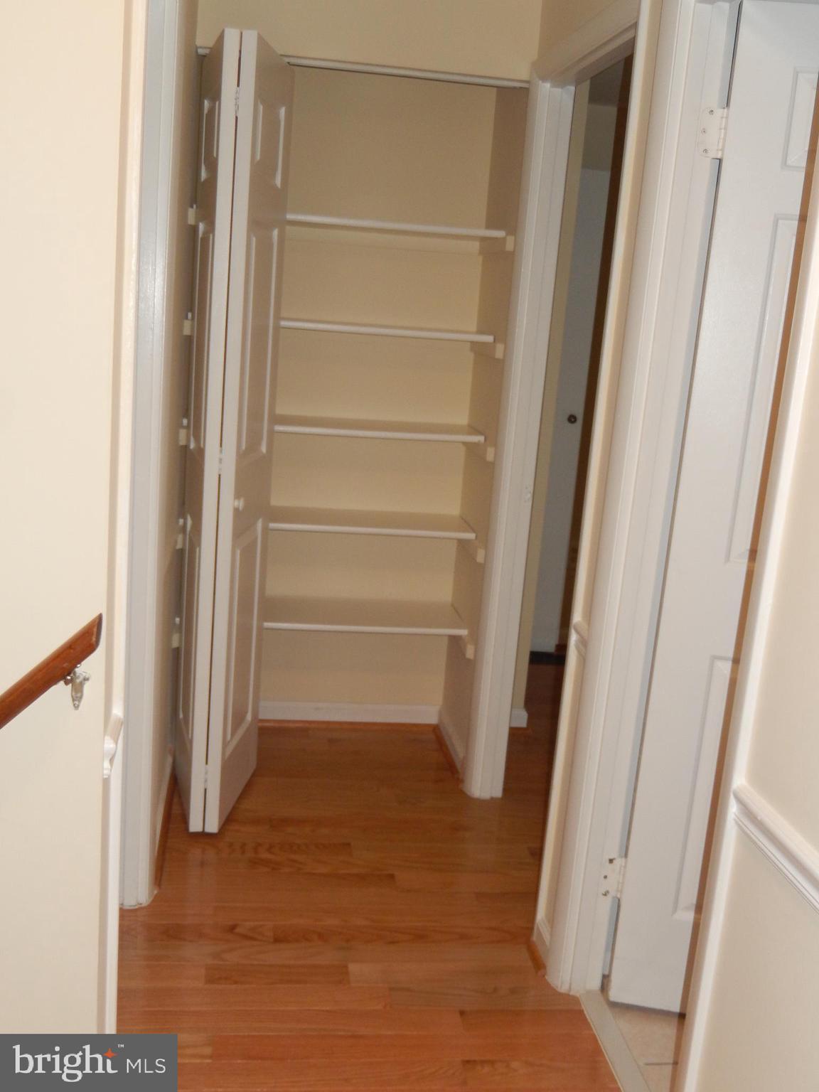 DERWOOD STATION - Residential Lease