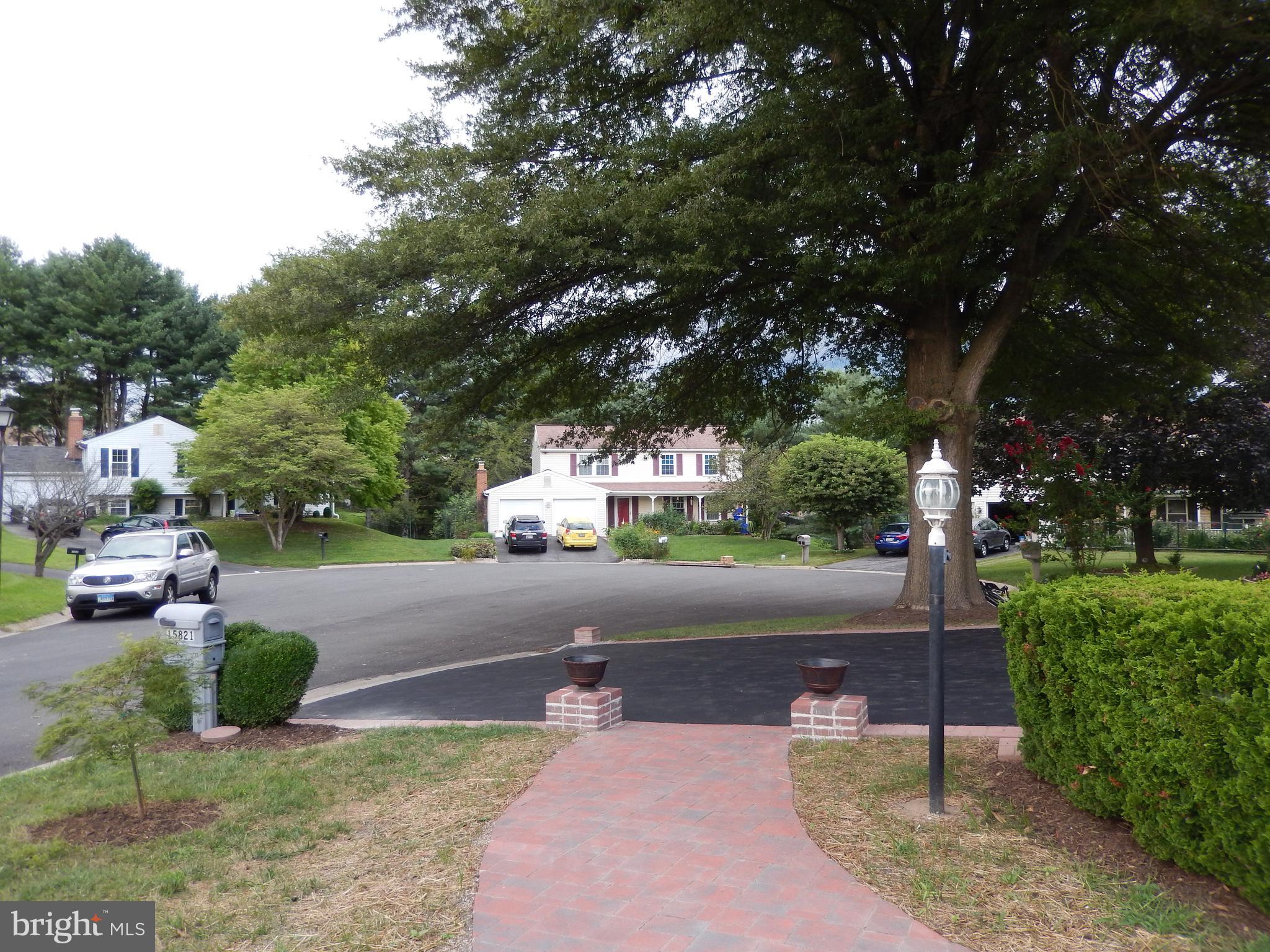 DERWOOD STATION - Residential Lease