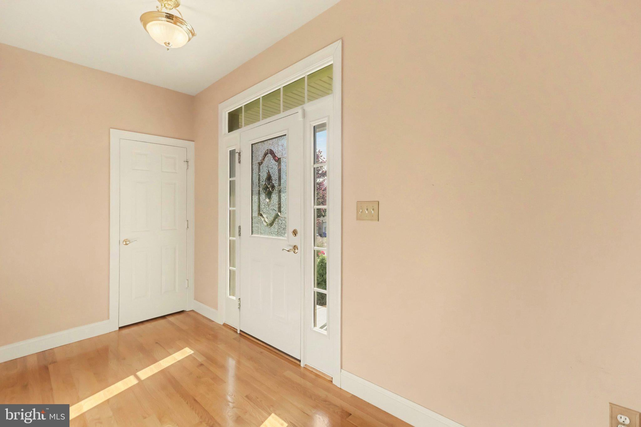 442 WOODLAND DRIVE